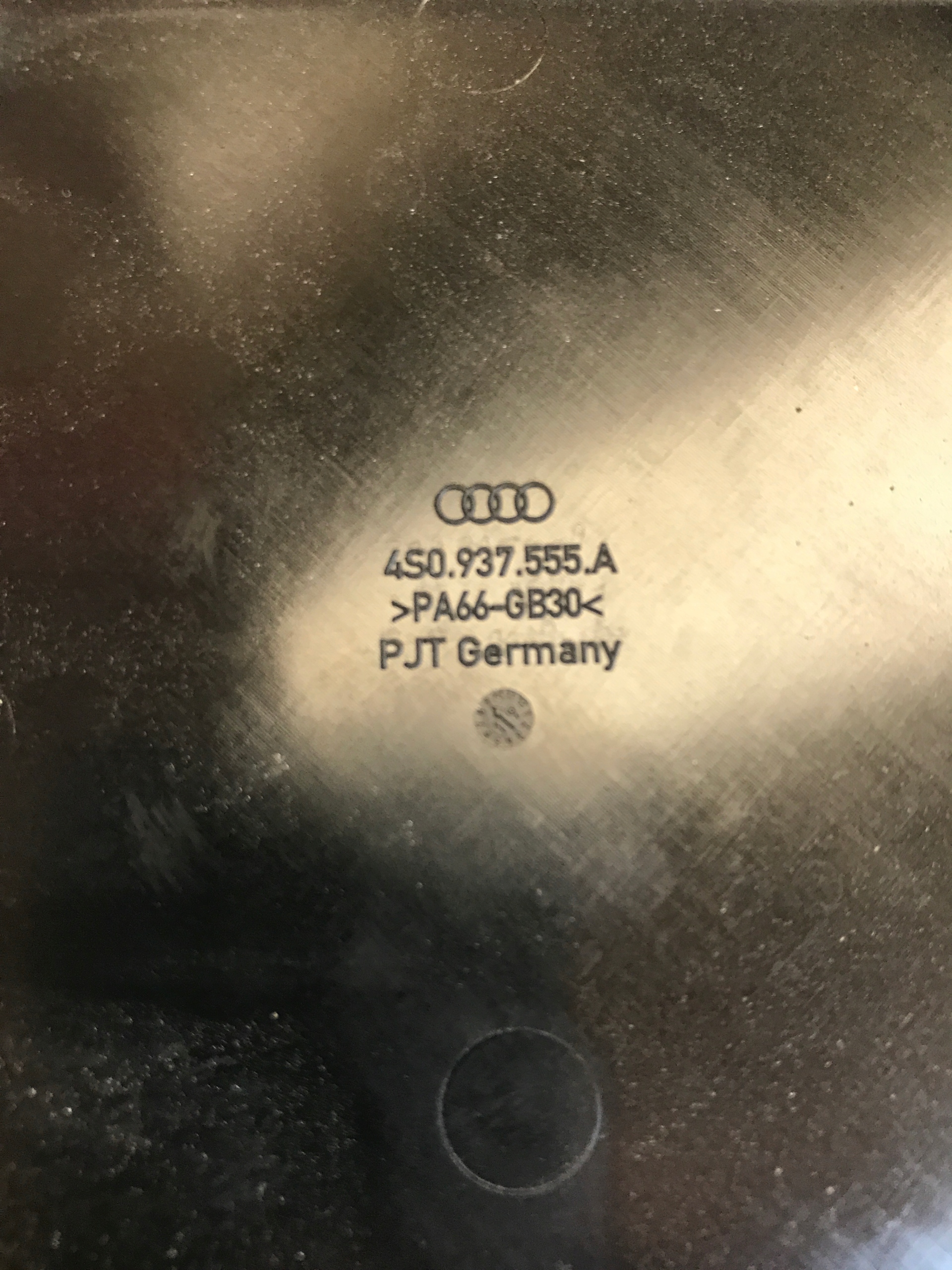 AUDI R8 PLUS 4S Halter Halter 4S0937555A