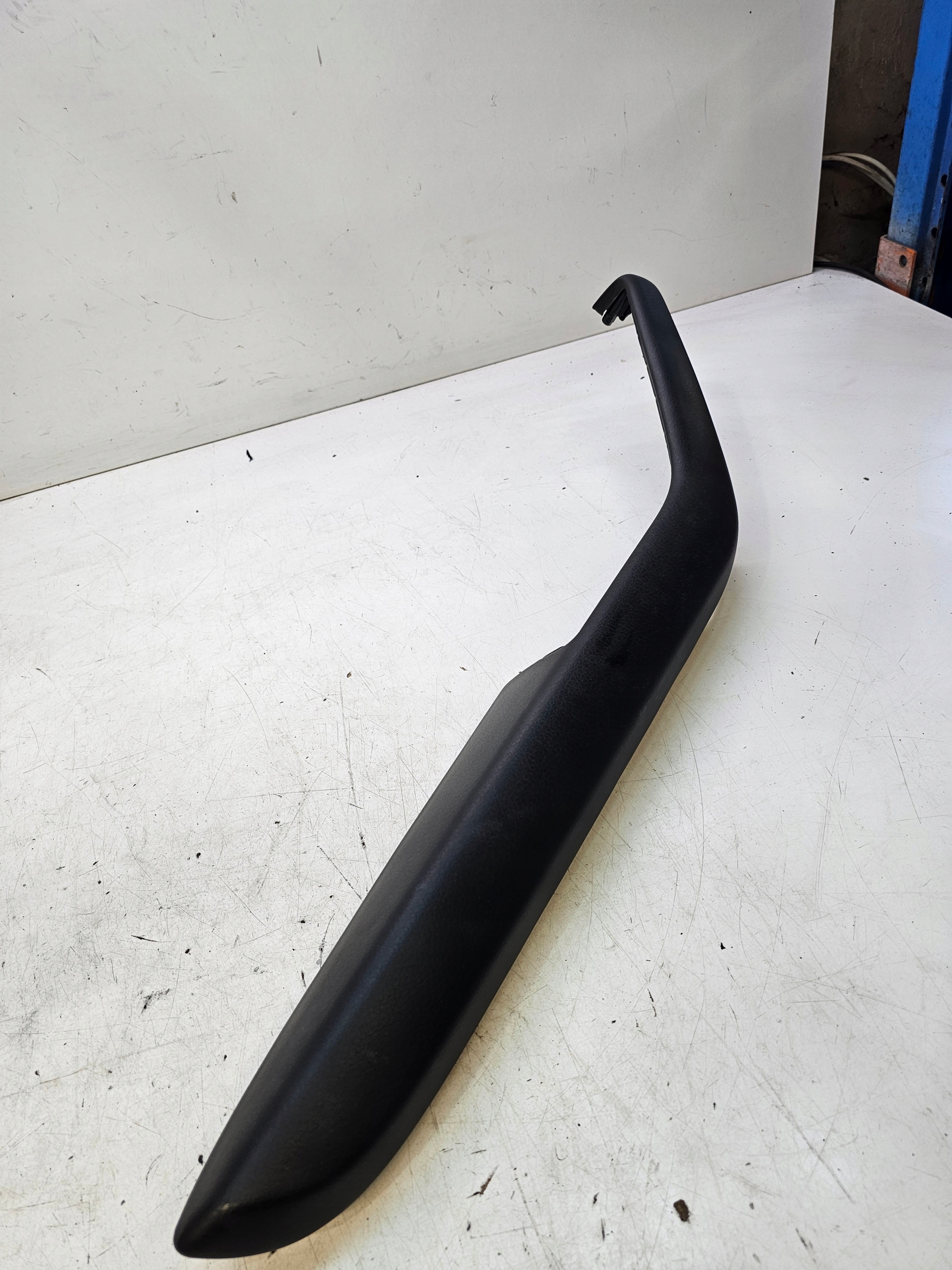 armrest door left front A4 B7 CABRIO 8H0867173