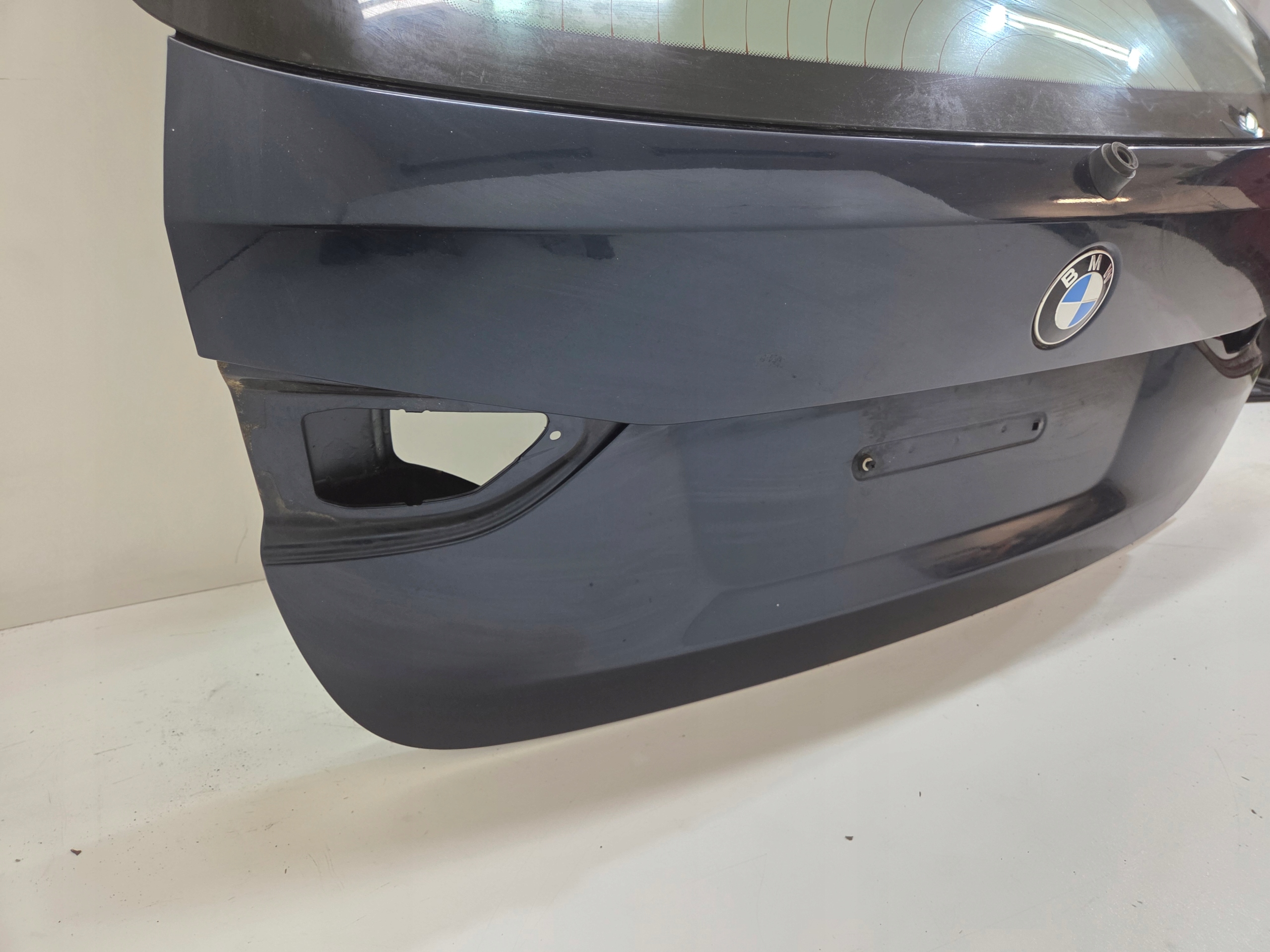 trunk door boot BMW X1 E84 B38
