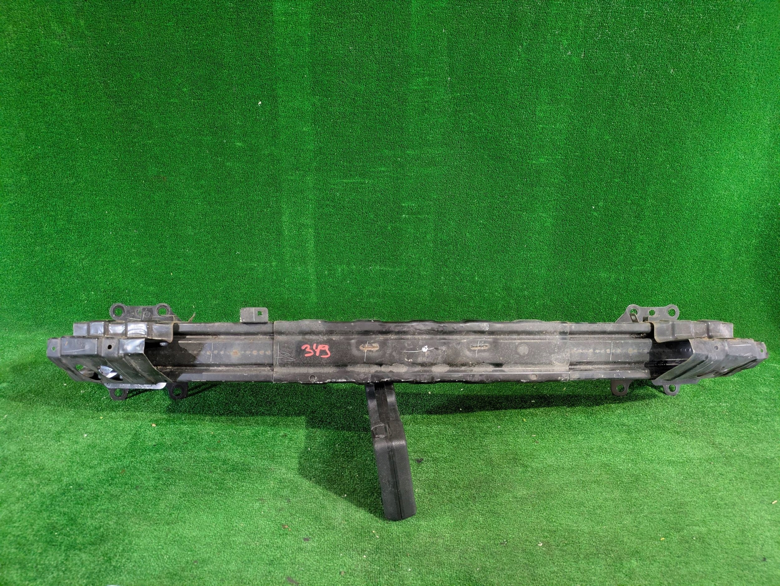 bumper support of the front front HONDA CR-V V 18