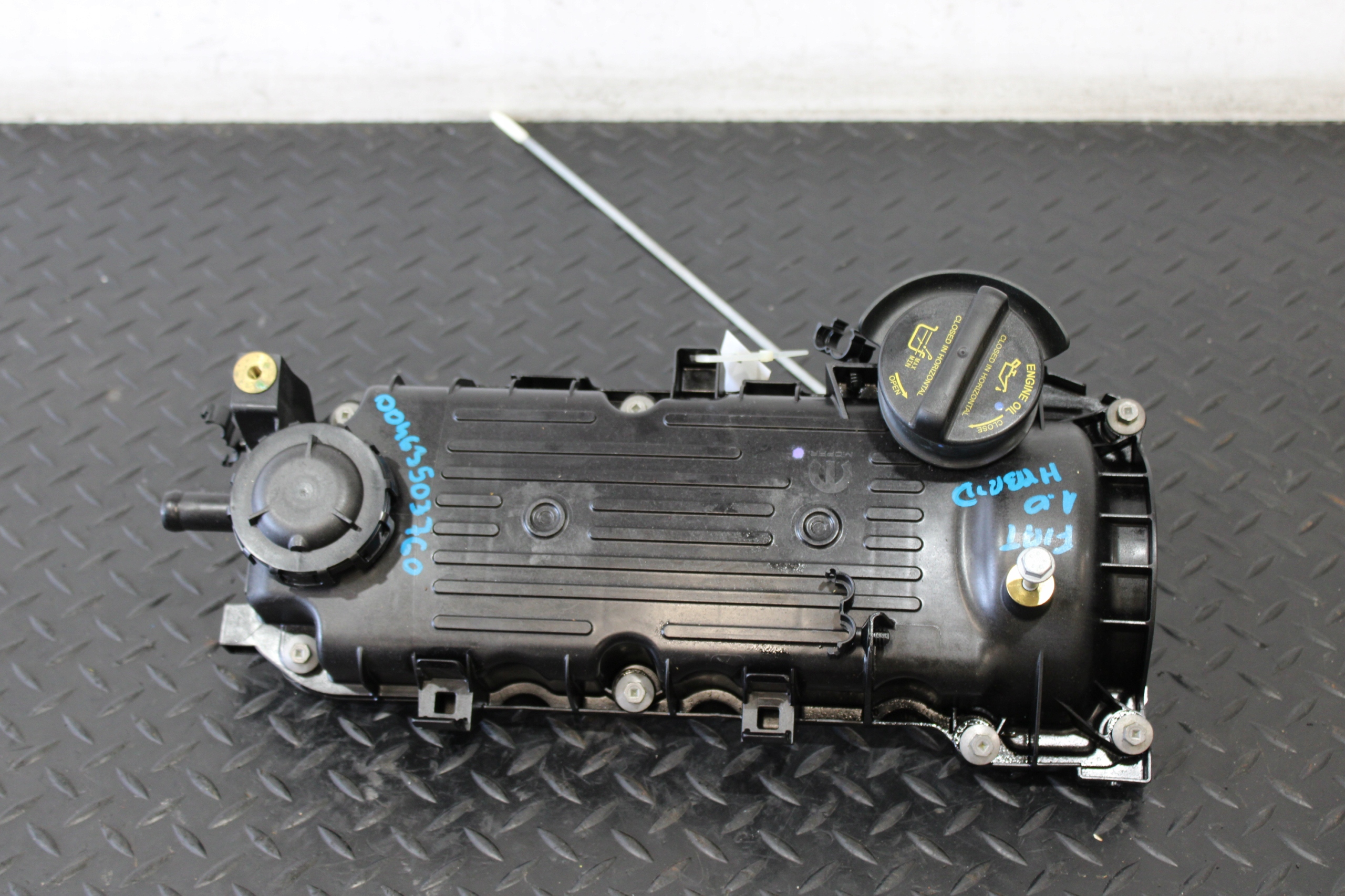 Deckel Abdeckung der Ventile FIAT 1,0 HYBRID 00463503760