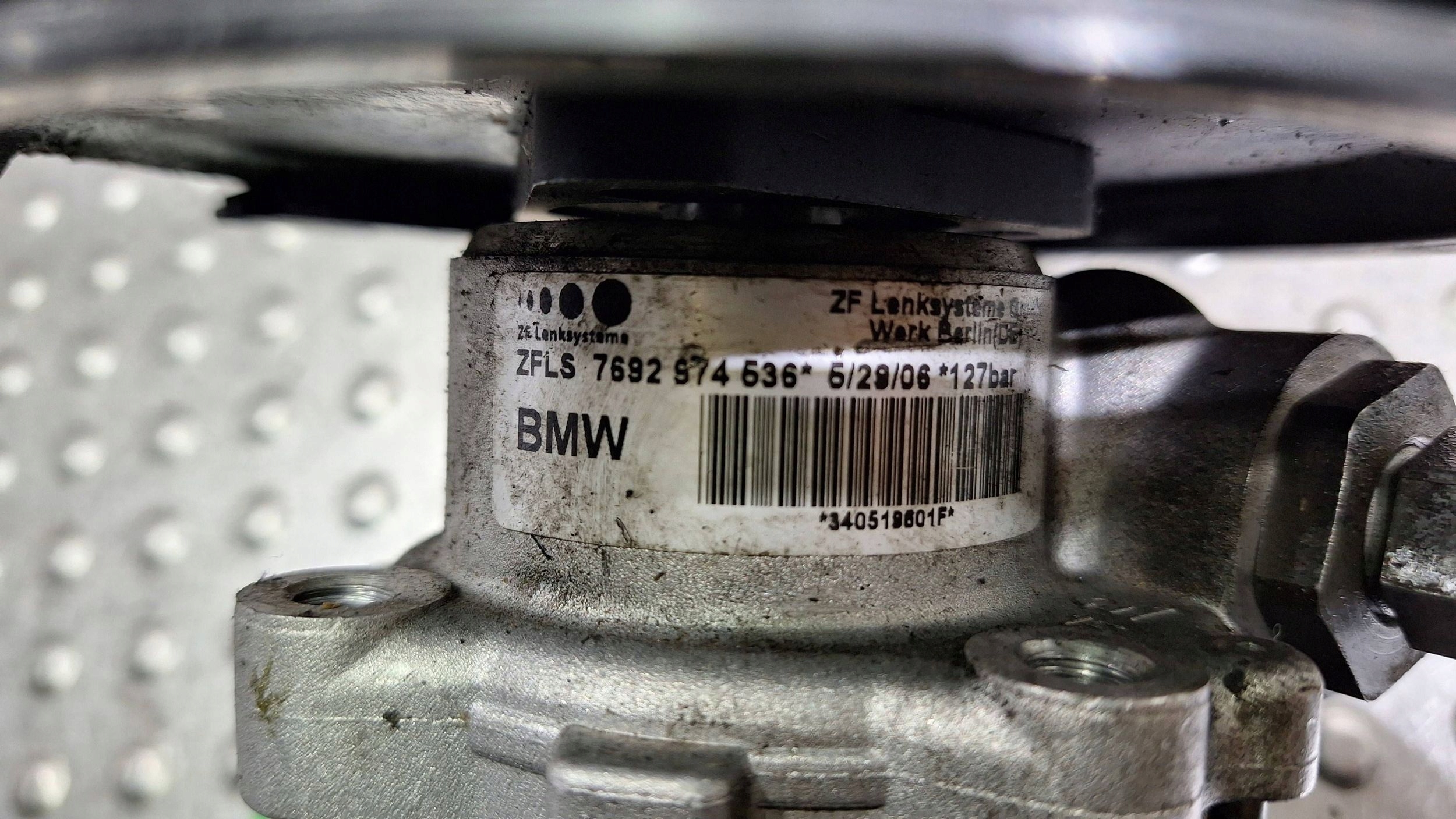 Pompa servosterzo 7692974 7692974536 BMW X3 E83 2,0D