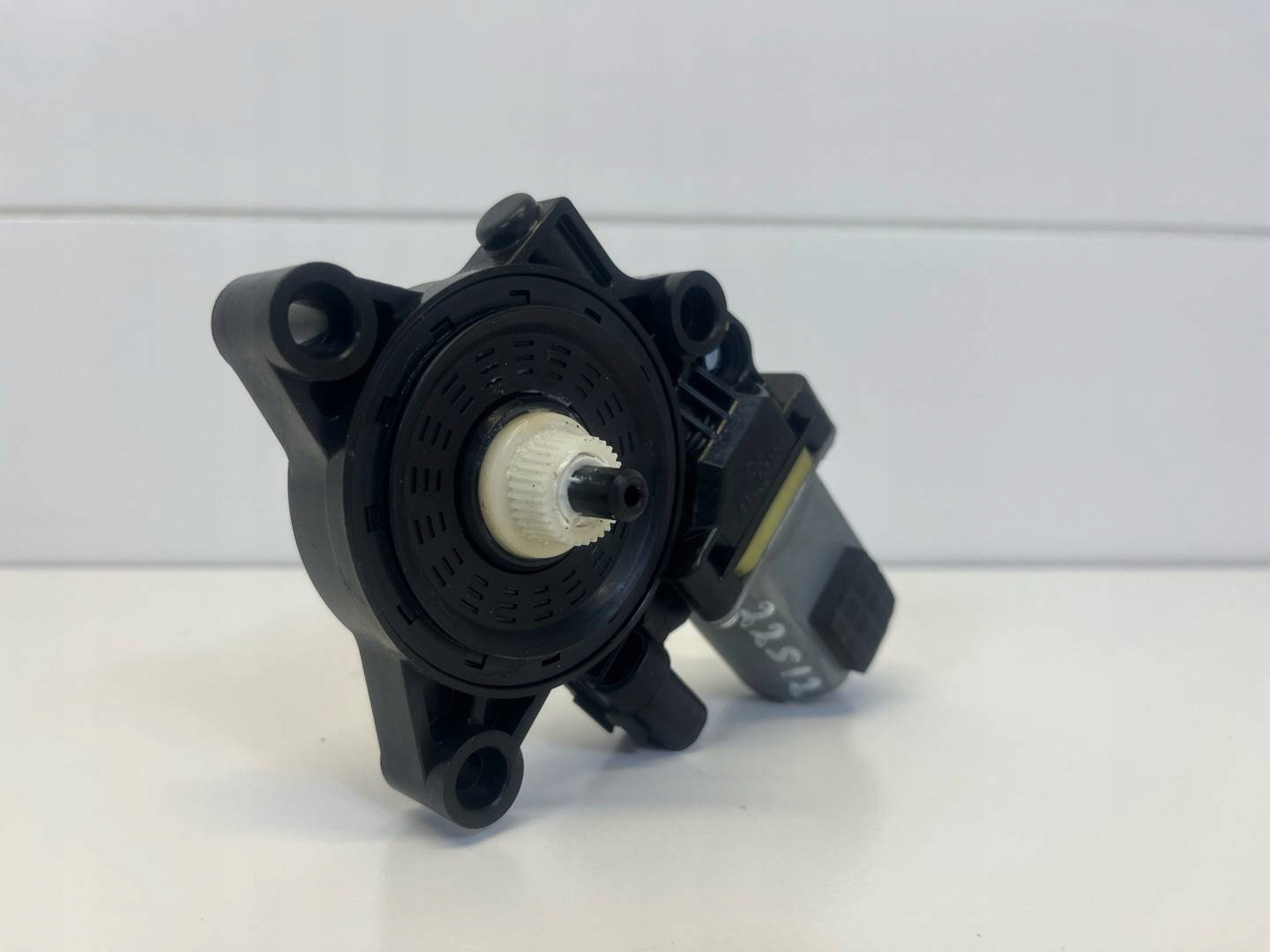 mini motor windows rear part left side Hyundai Tucson 3 facelift 2019