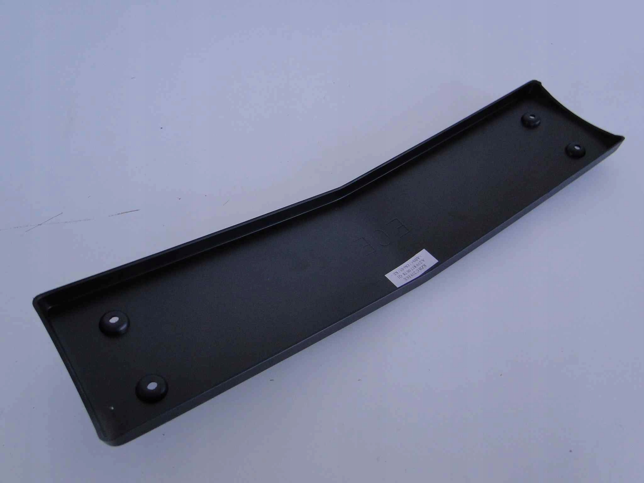 MERCEDES CLS 219 PODKŁADKA POD TABLICĘ 63 AMG Typ samochodu Samochody osobowe