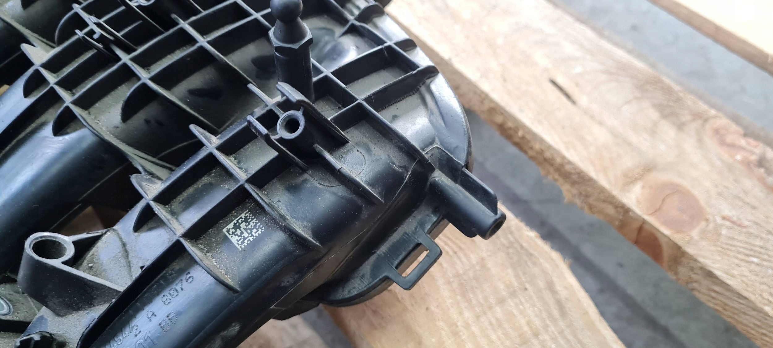 Q5 80A intake manifold air 2.0 TFSI 06L133201BB