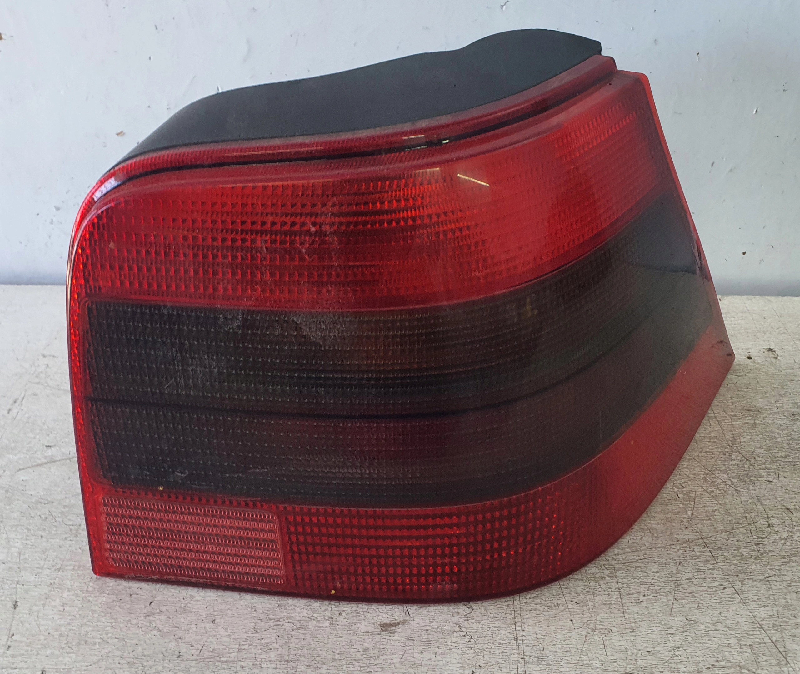 VW GOLF IV 4 HATCHBACK light rear right black original