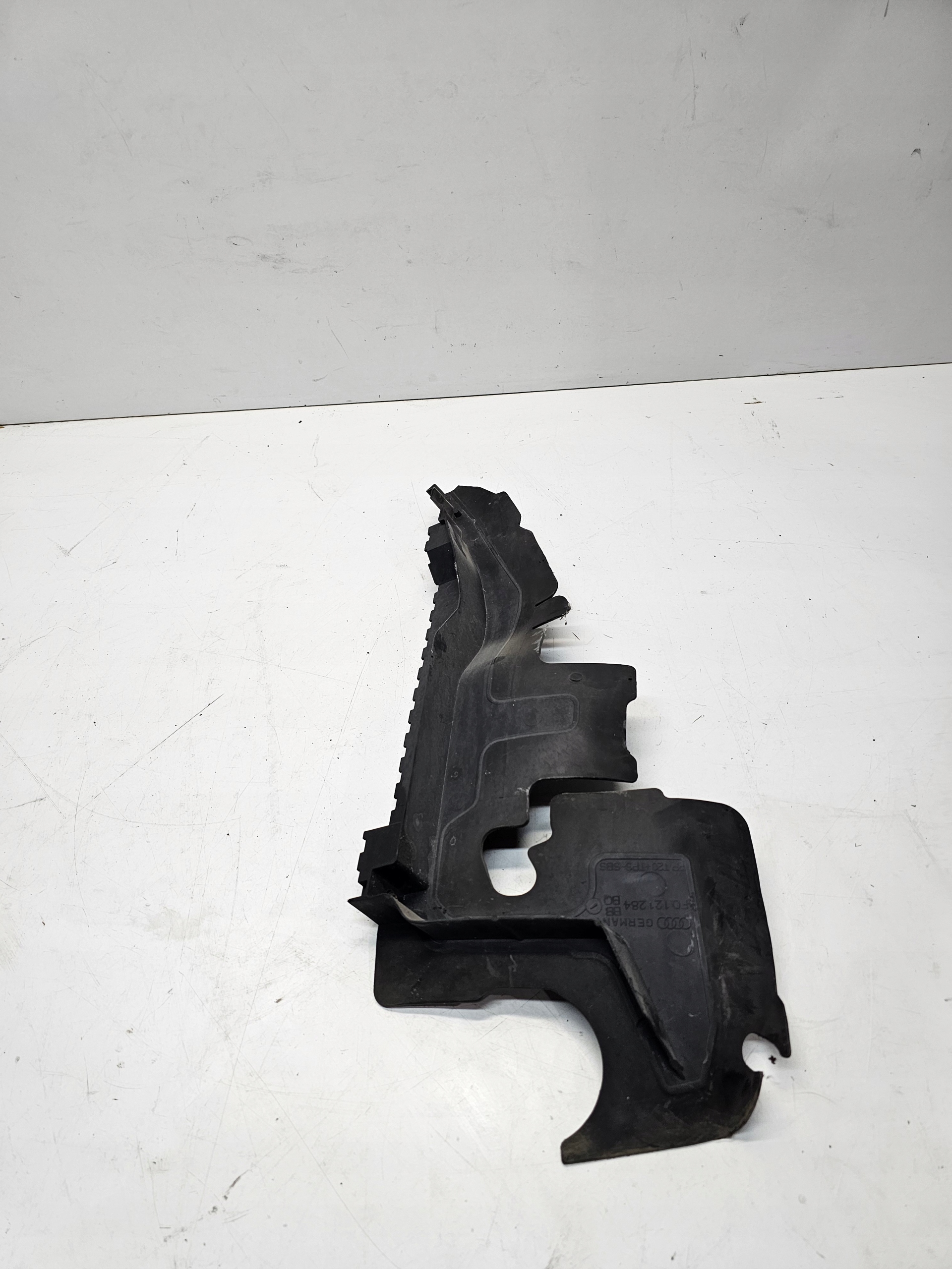 luftansaugkanal rechts AUDI A6 C6 LIFT 4F0121284BQ