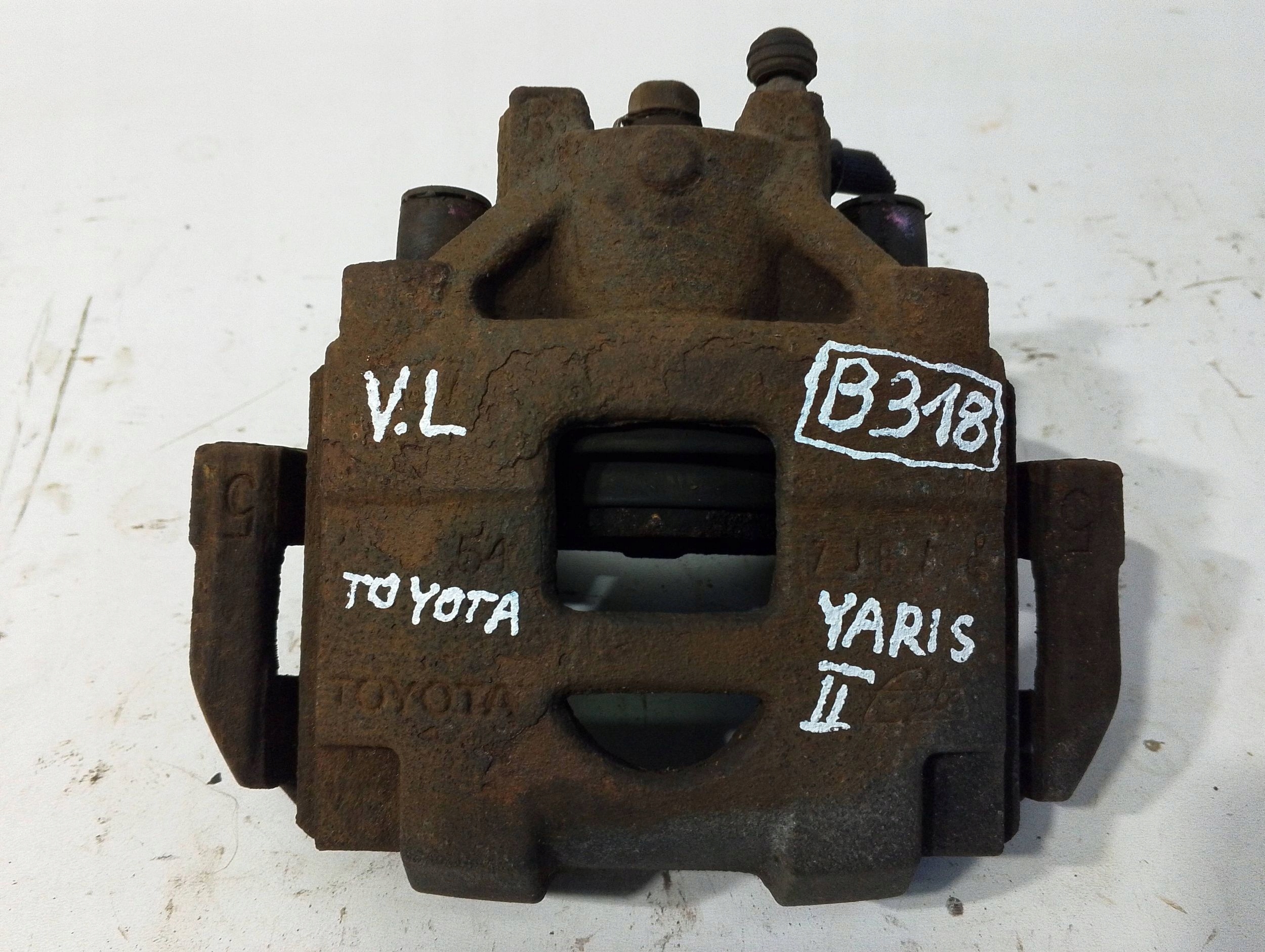 Toyota Yaris II 2009-20111 caliper brake front left (B318)