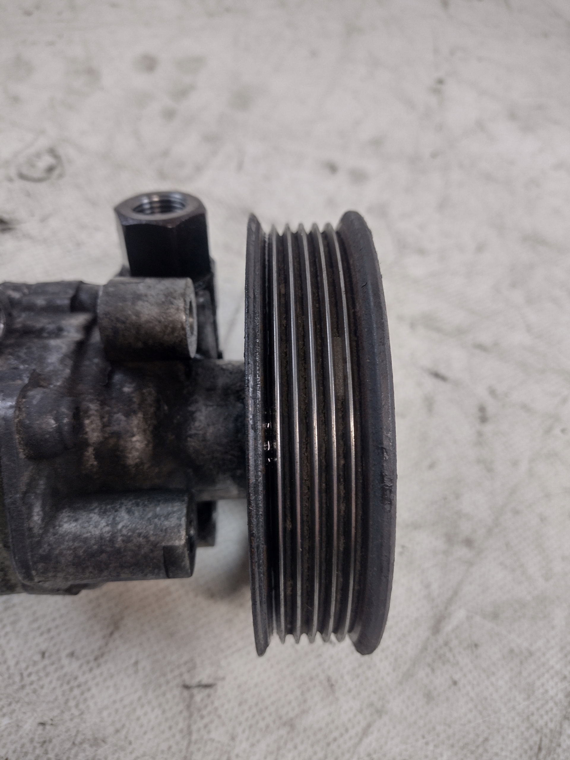 servo pump Hyundai Sonata V 2,0 CRDI 57100-3K200