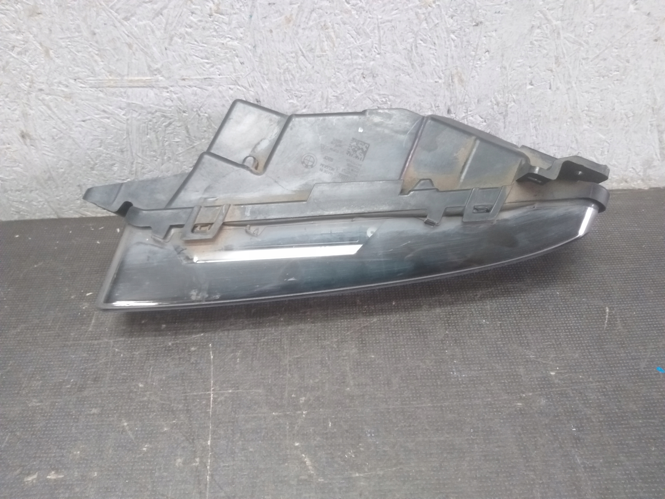 fog light left BMW 5 V G30 G31 LED 89250253