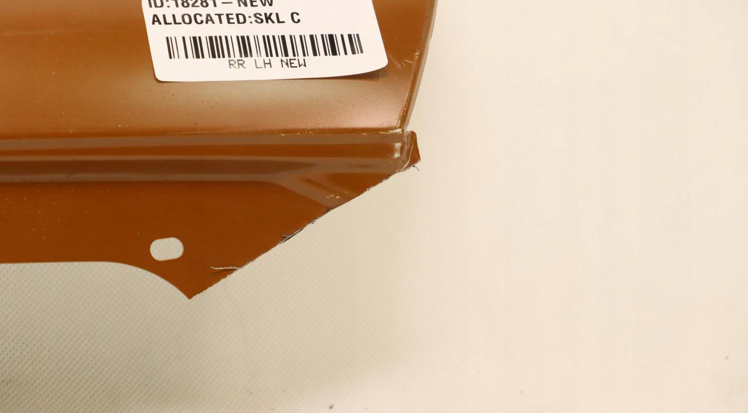 TESLA MODEL 3 CZĘŚĆ POSZYCIA PANEL DRZWI LEWY TYŁ Typ samochodu 4x4/SUV Samochody osobowe