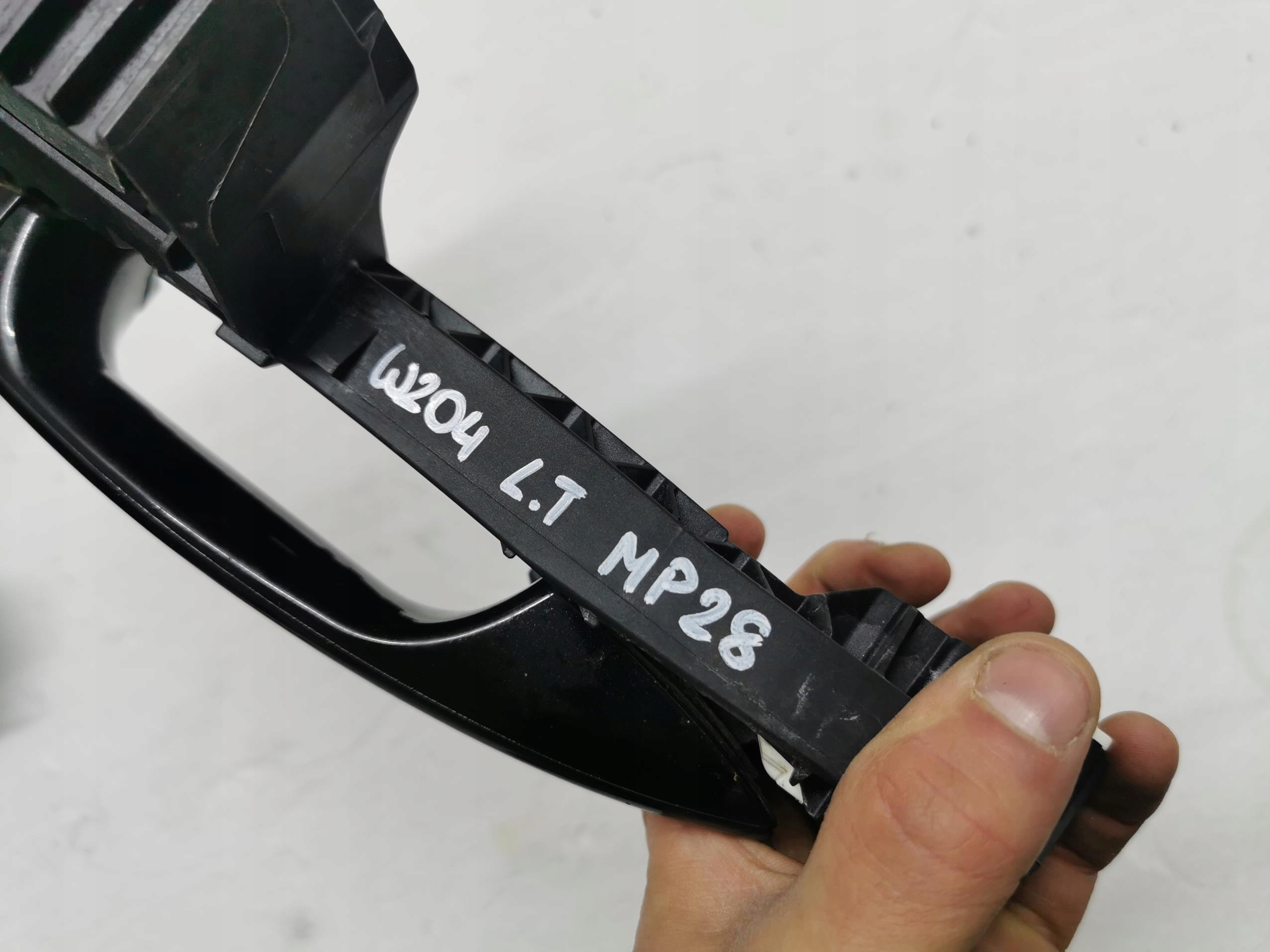 handle door left rear part MERCEDES C-KLASA W204 EU