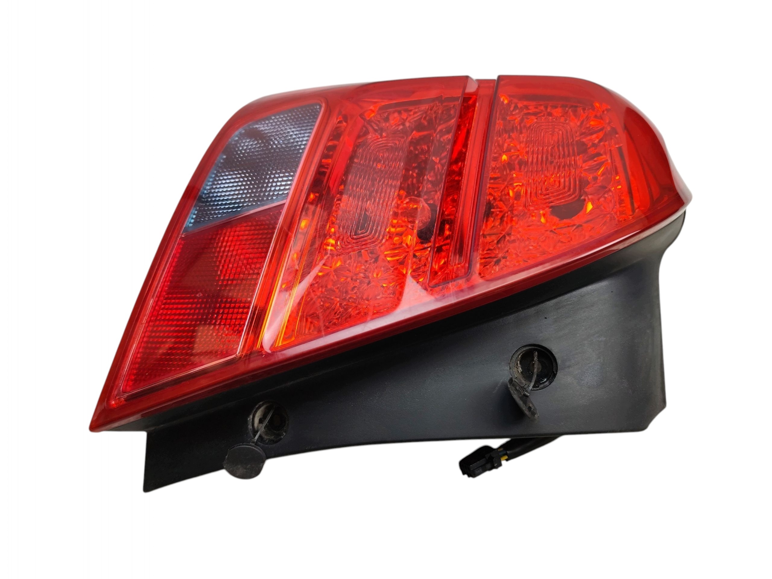 light left left rear part CHEVROLET TRAX and (2012-2016) EUROPA