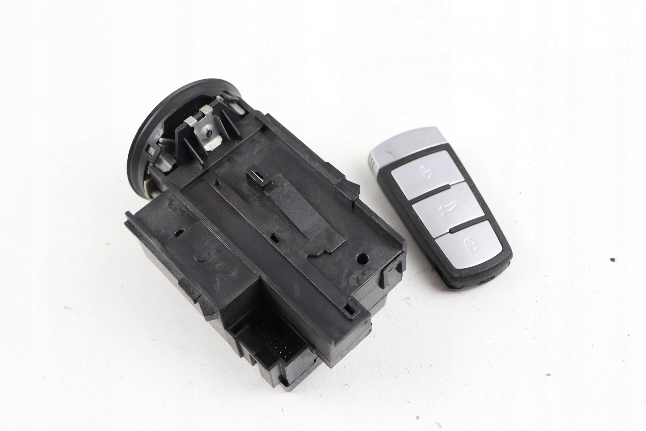 VW PASSAT B6 ignition player key 3C0905843M