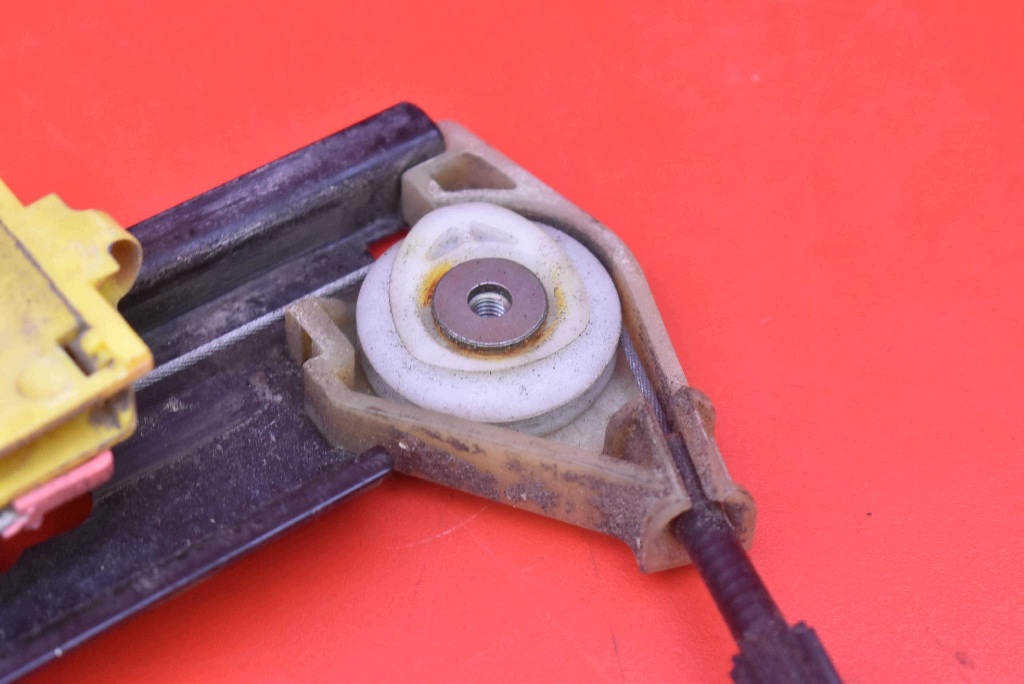 window regulator left front EU 4F0837461C AUDI A6 C6 sedan 04-08