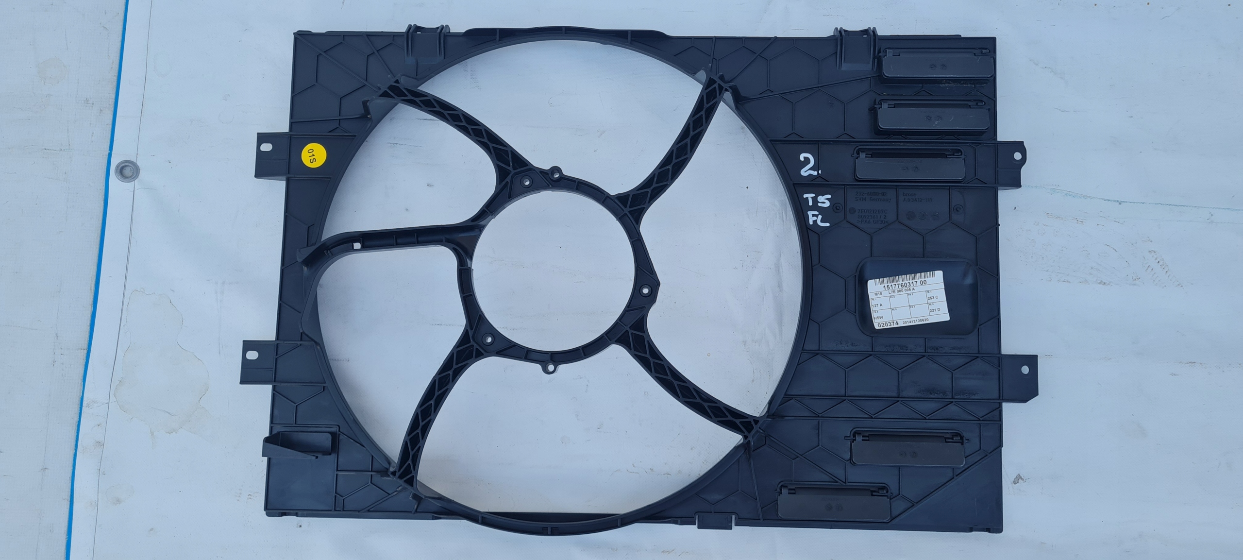 VW T5 LIFT obal ventylátora 09-15 7E0.121.207.C