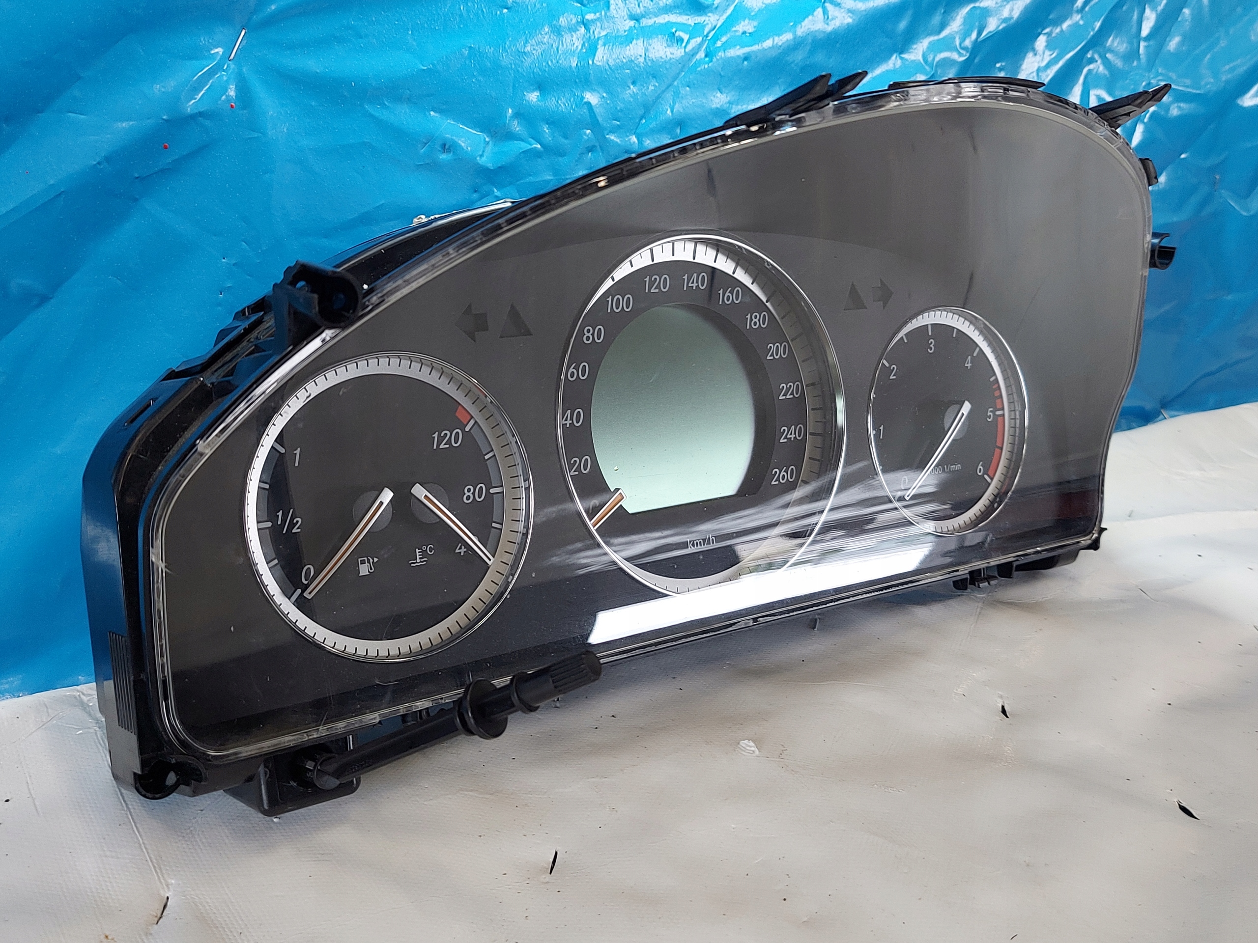 dials clock MERCEDES W204 2.2 CDI 2007r A2045403048