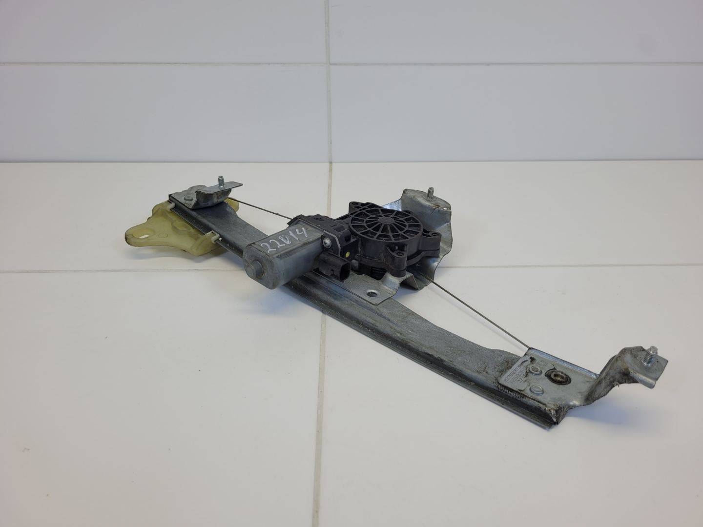 window regulator electrical rear part left side Renault Captur 2016 827012973R