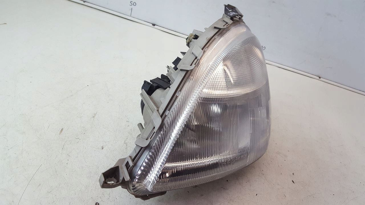 light front front left Mercedes W168