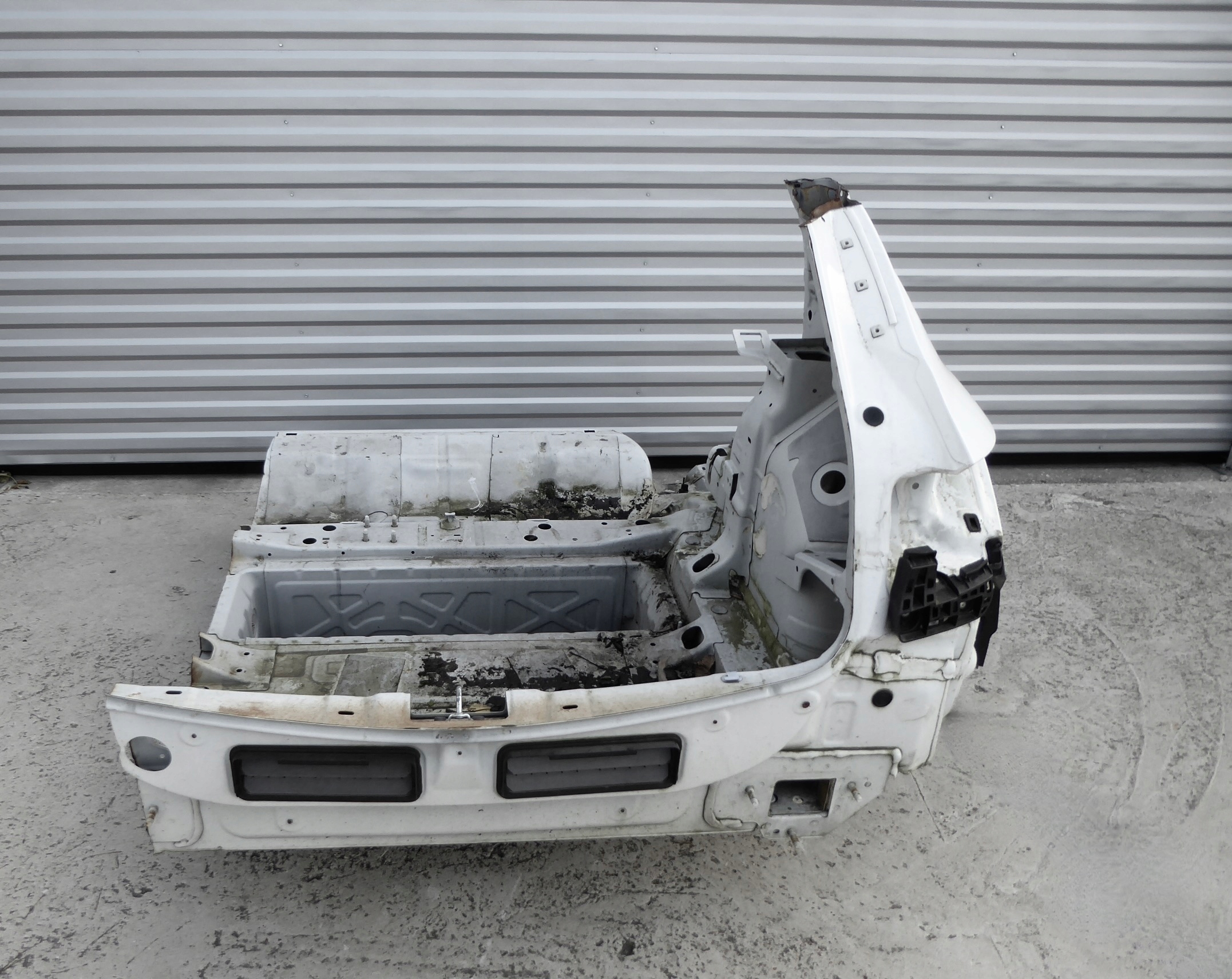 WANNA PAS TYŁ OPEL ASTRA K 5 HB