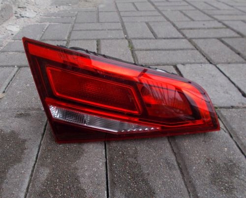 AUDI A3 SPORTBACK 8V LIFT 16+ LEWA TYLNA KLAPA