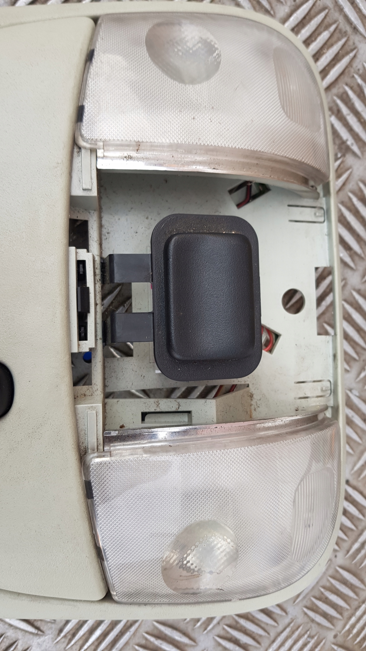 MERCEDES W163 ML OSWIETLENIE cabina interna a1637480220