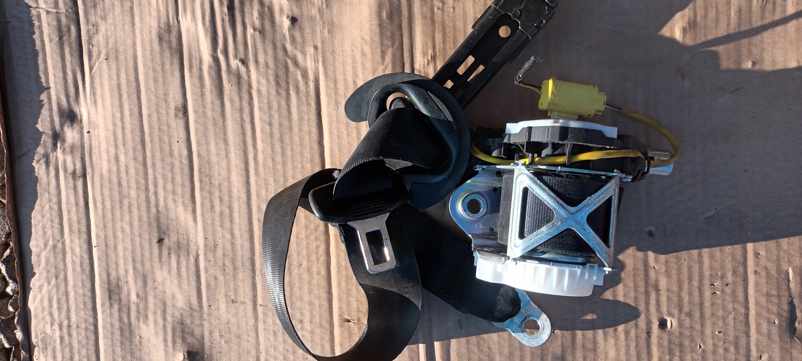 VW TIGUAN РЕМІНЬ БЕЗПЕКИ ЛІВИЙ ПЕРЕДНІЙ 5N2857705