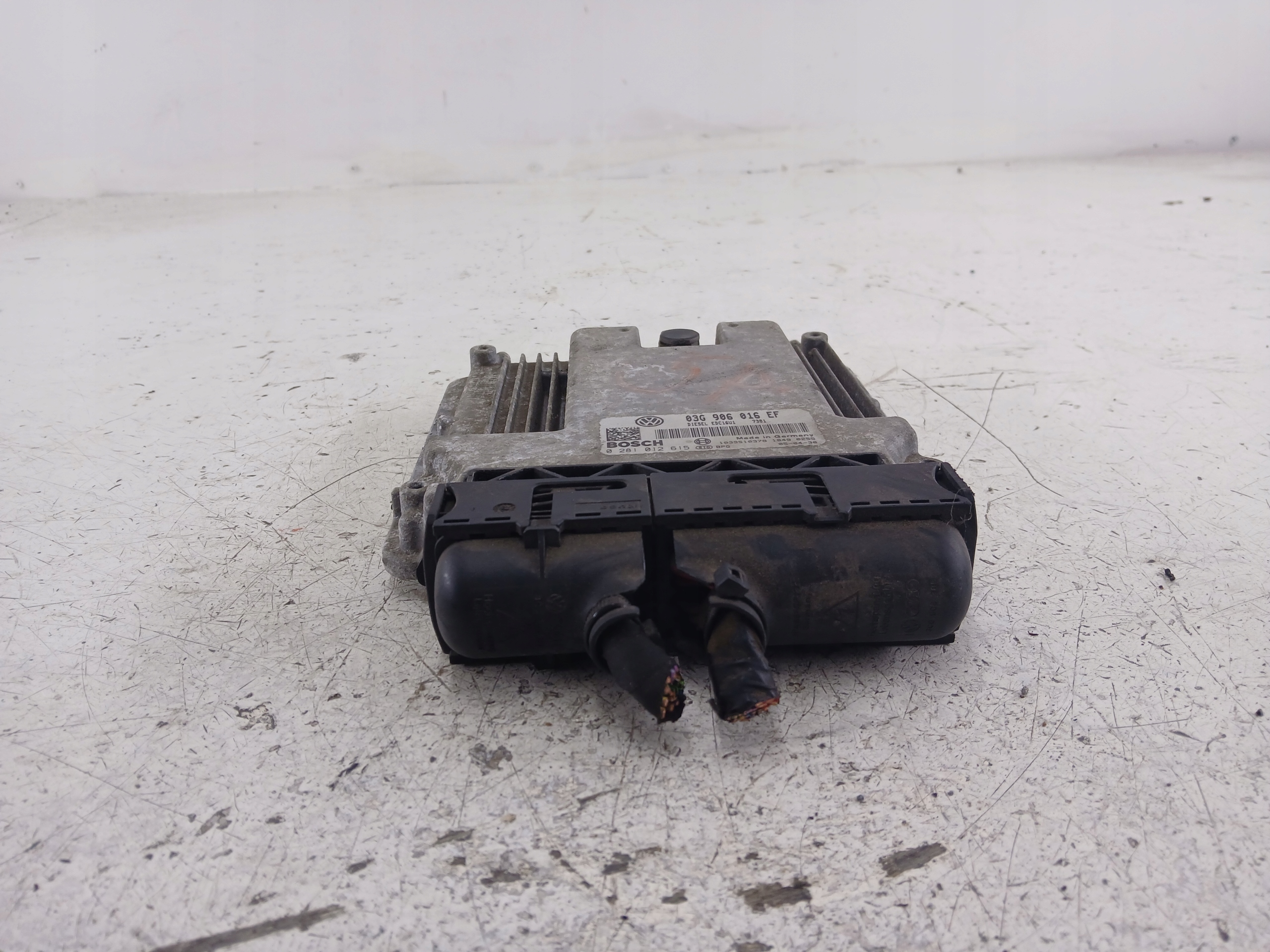 VW GOLF V plus 1.9 TDI control unit of the engine 03G906016EF