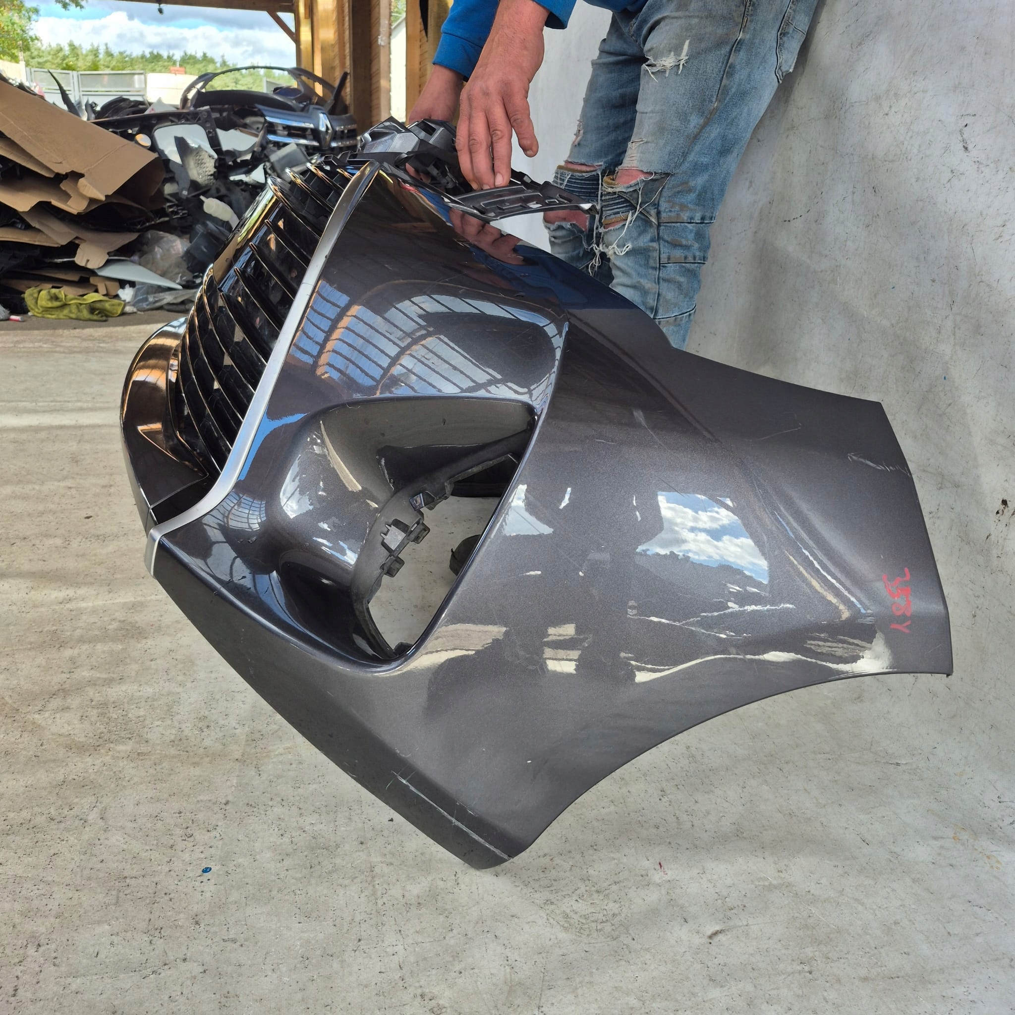 TOYOTA YARIS III 3 LIFT 14-17 bumper front front