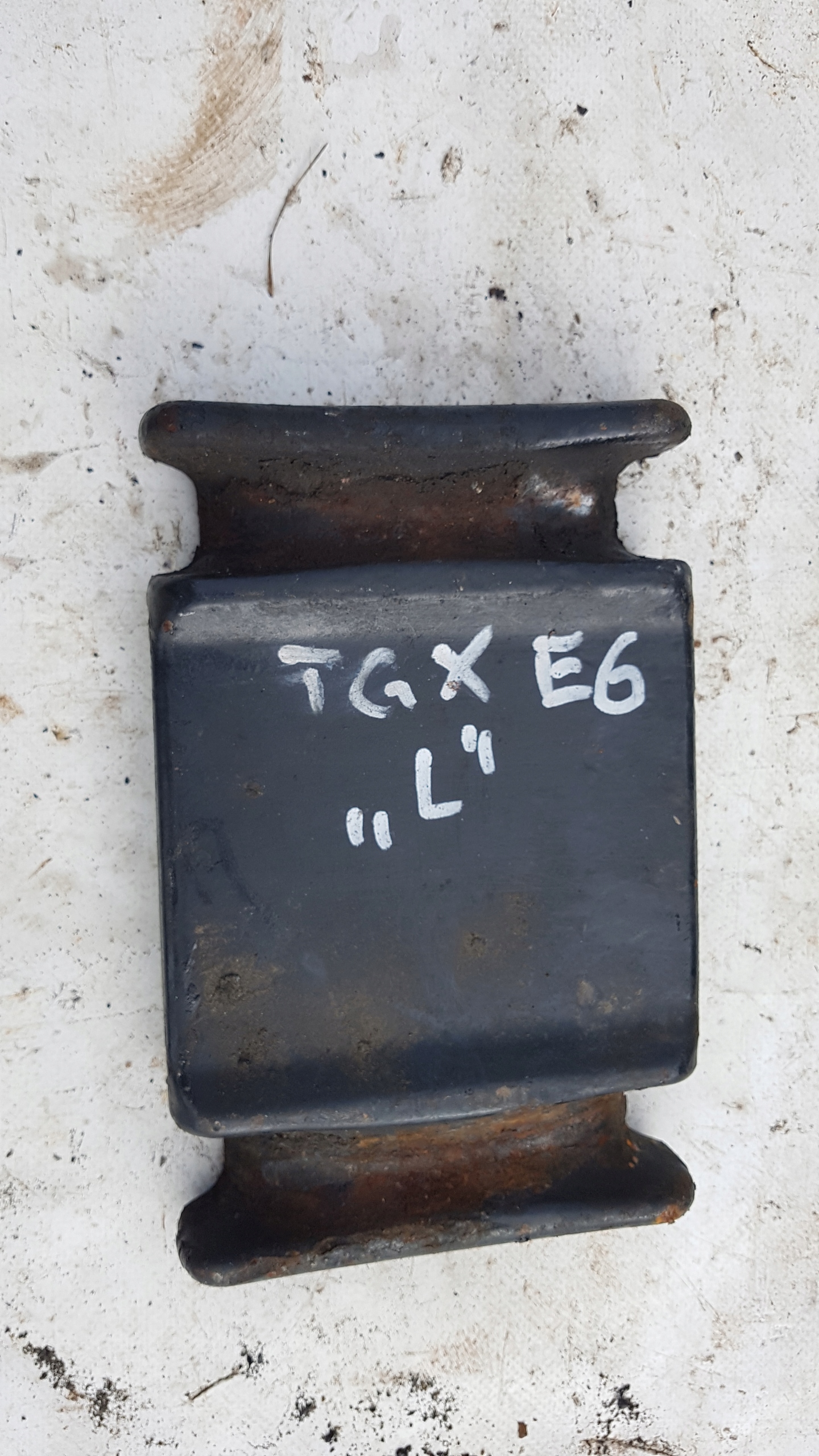 ПРОСТАВКА ОСНОВАНИЕ РЕССОРЫ MAN TGX TGS EURO 6