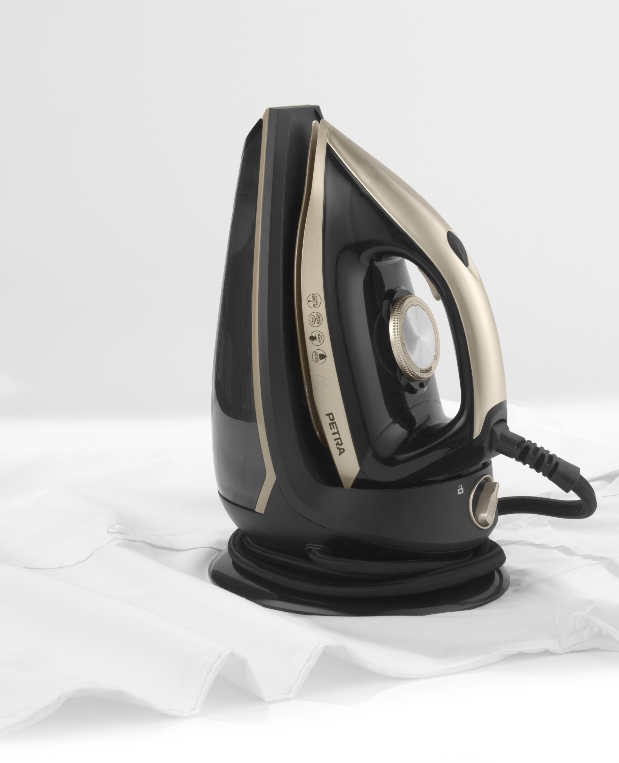 Stacja Parowa 2600W Petra 140g/min stopa ceramika EAN (GTIN) 5054061109719
