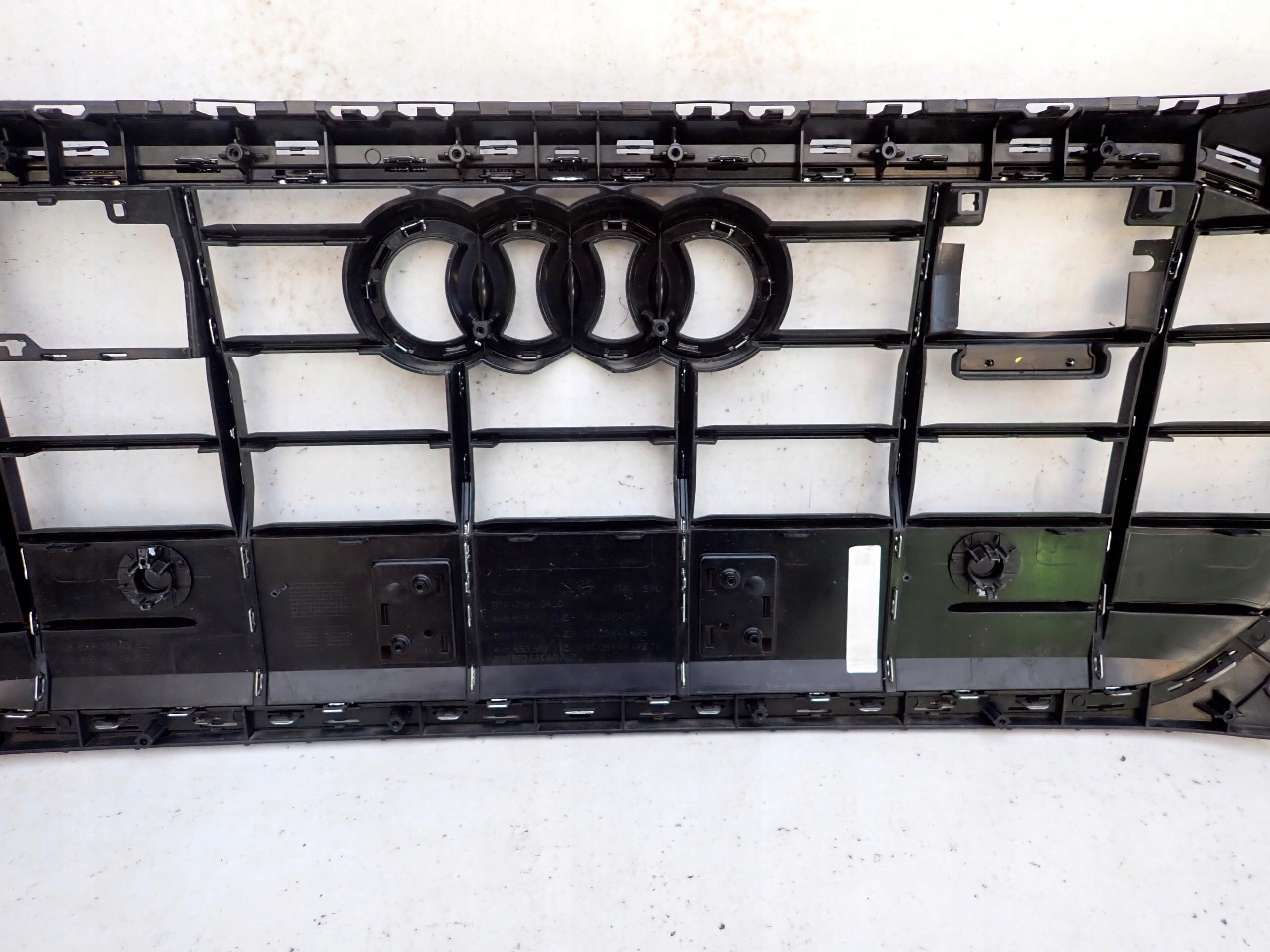 AUDI Q8 SQ8 18-> grill grille PDC