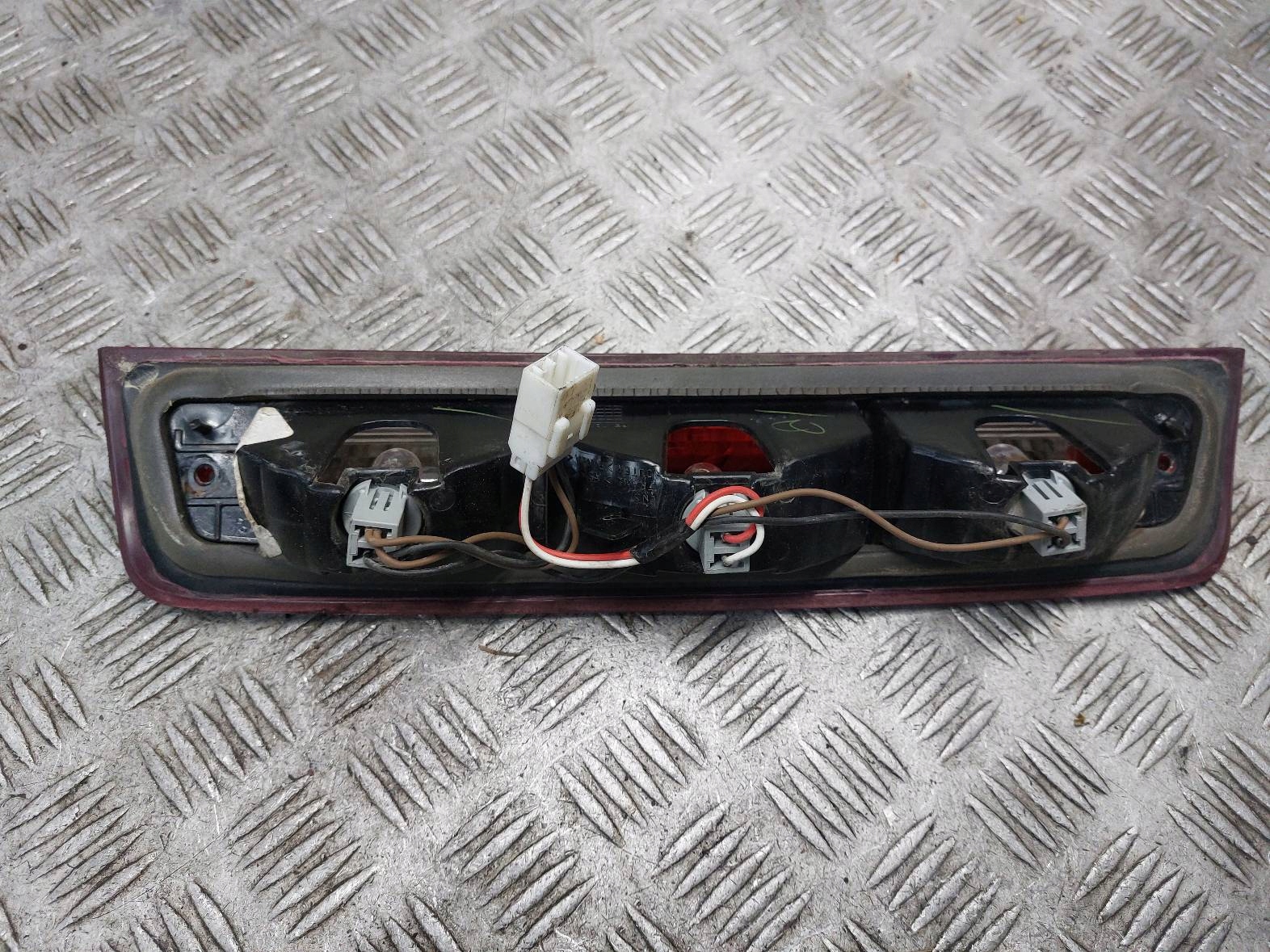 stand TRZECIE light STOP RAM 1500 and LIFT 2013- 55372082AC