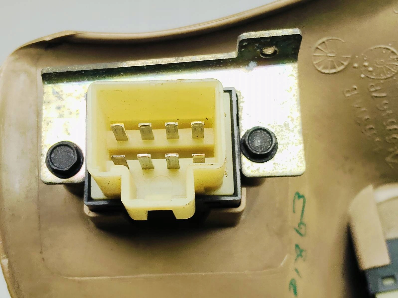 window control switch right front CHRYSLER GRAND VOYAGER 4685504B