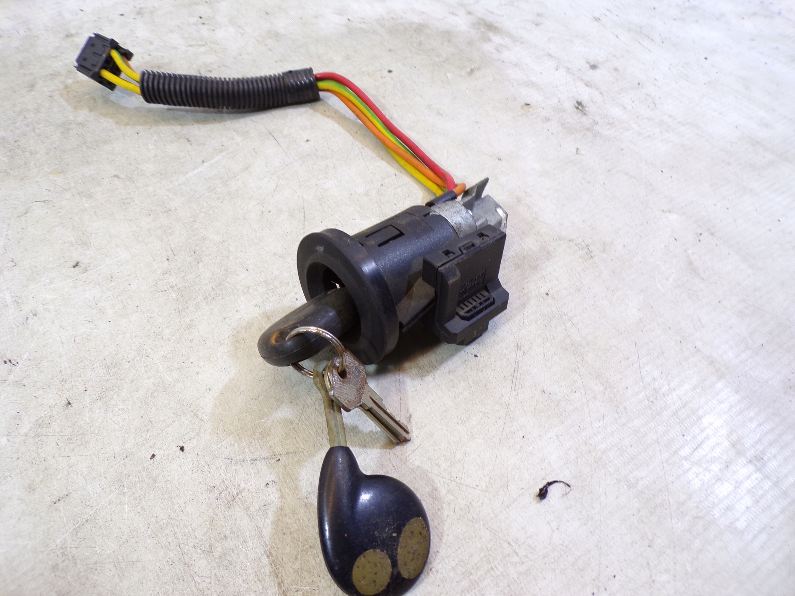 Montaggio STARTOWY RENAULT MEGANE 2 II 1.4 8200046162