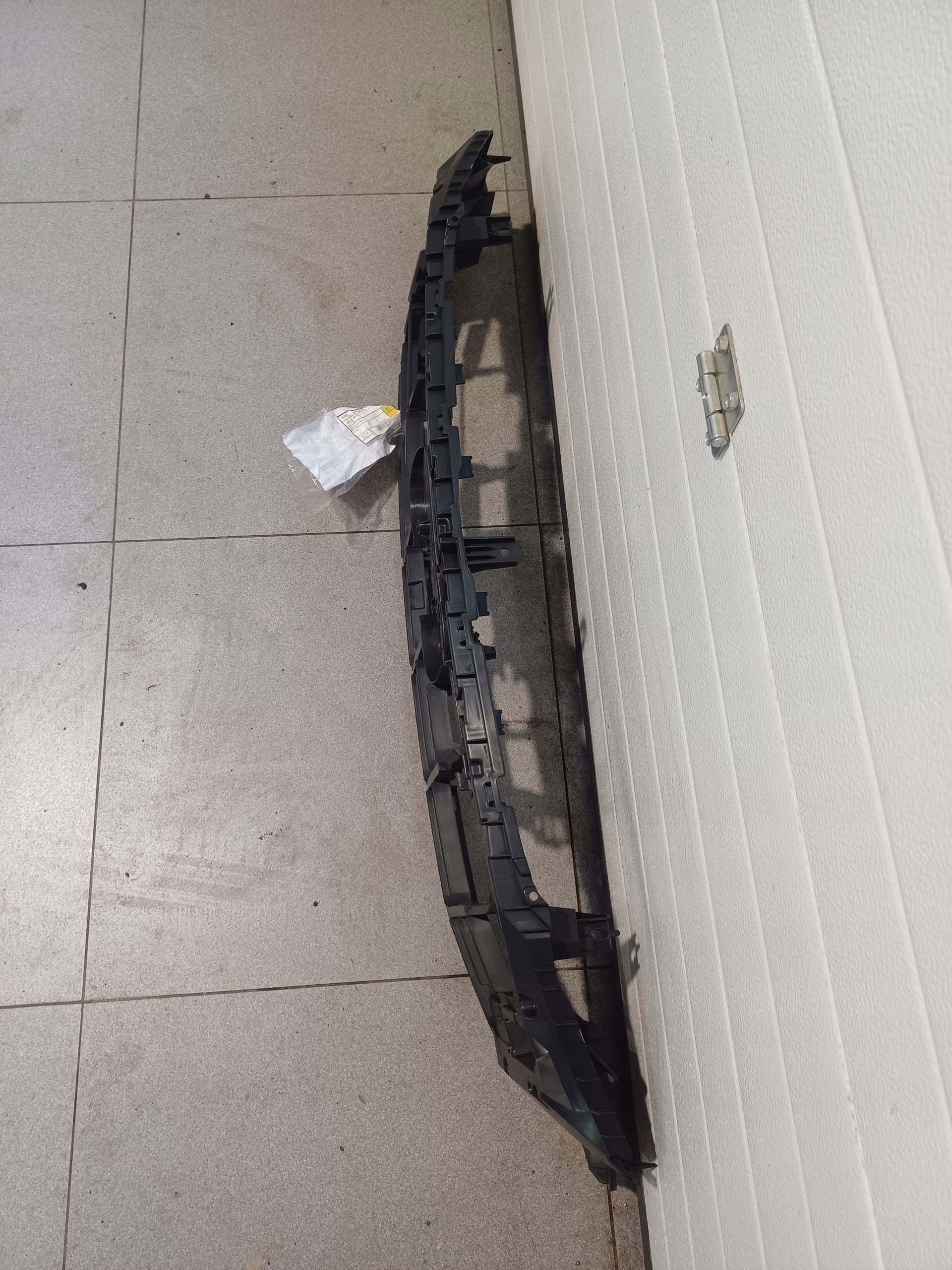 pillar GRILA grille AUDI Q8 4M0807233A