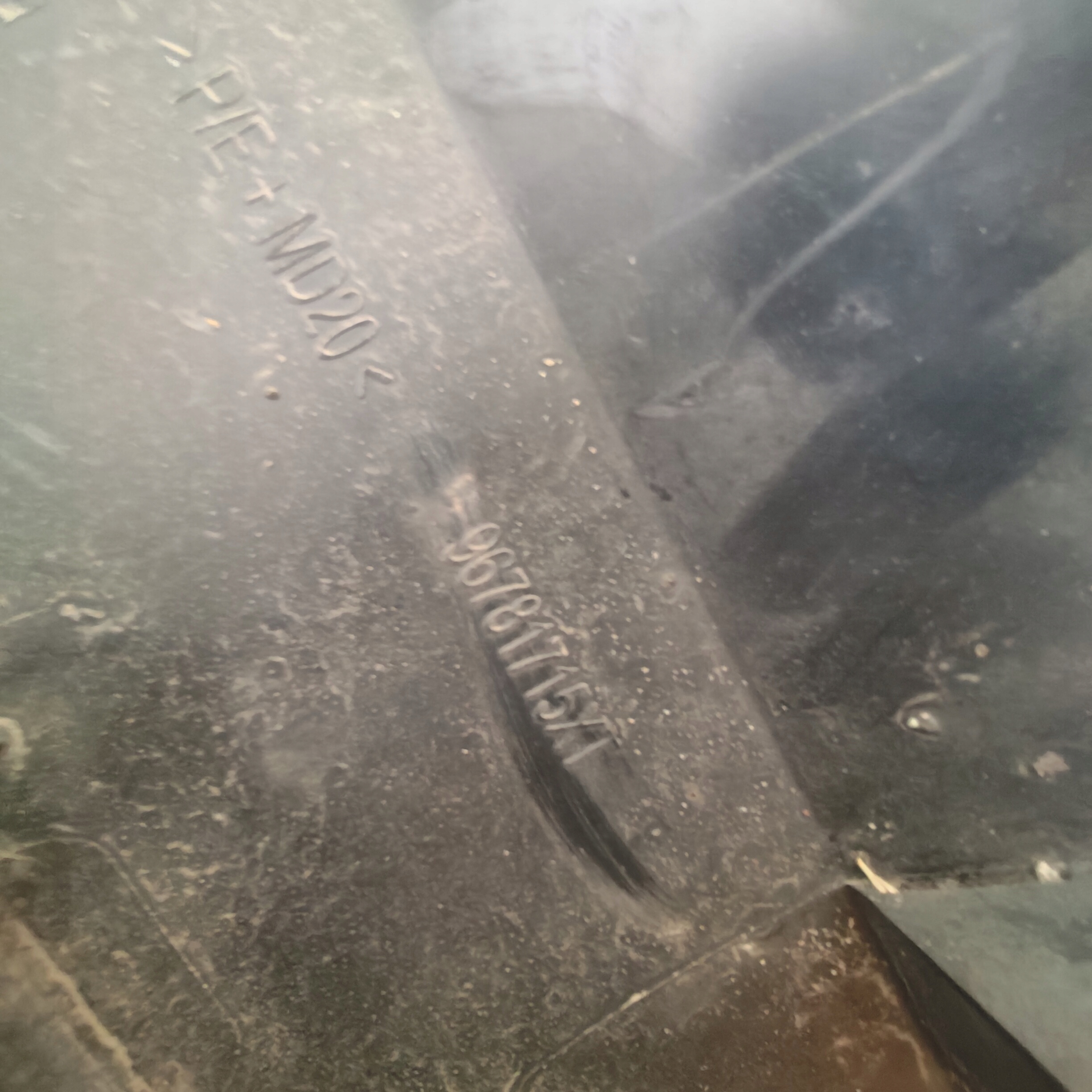 moulding threshold right PEUGEOT 2008 and 96781715xt