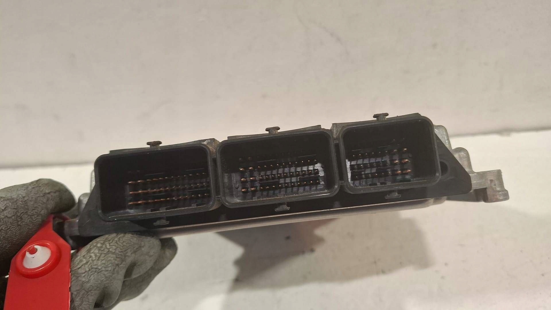 control unit of the engine computer 0281018172 Renault Koleos 2.0 DCI