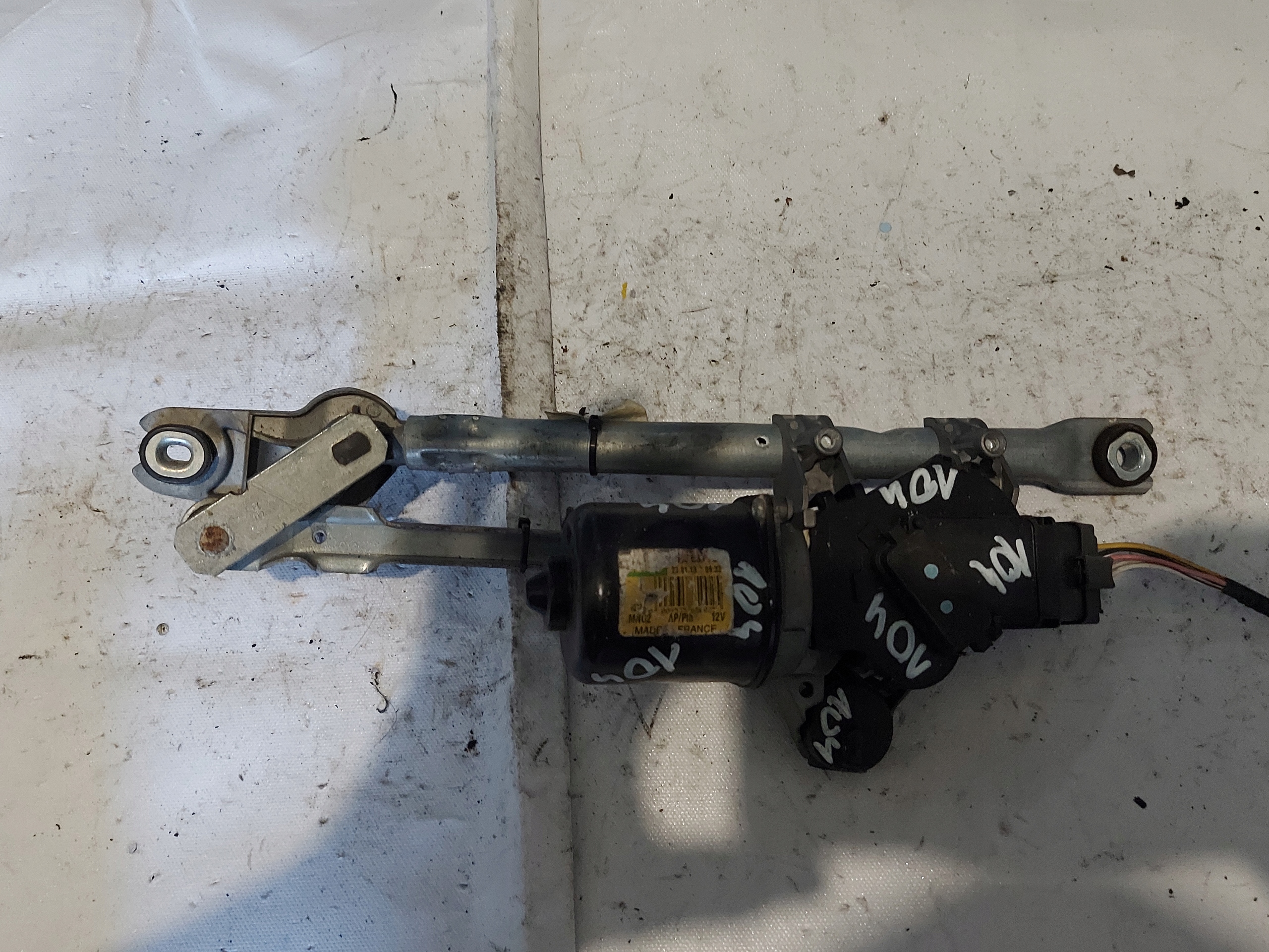 wiper mechanism PEUGEOT 107 53630187 front