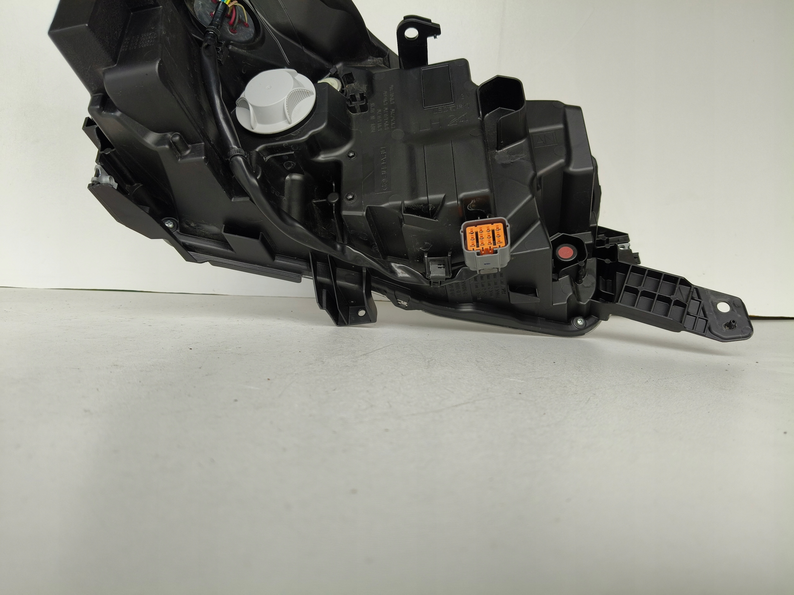 light left REFLEKTOR SUBARU OUTBACK 22- LIFT FULL LED
