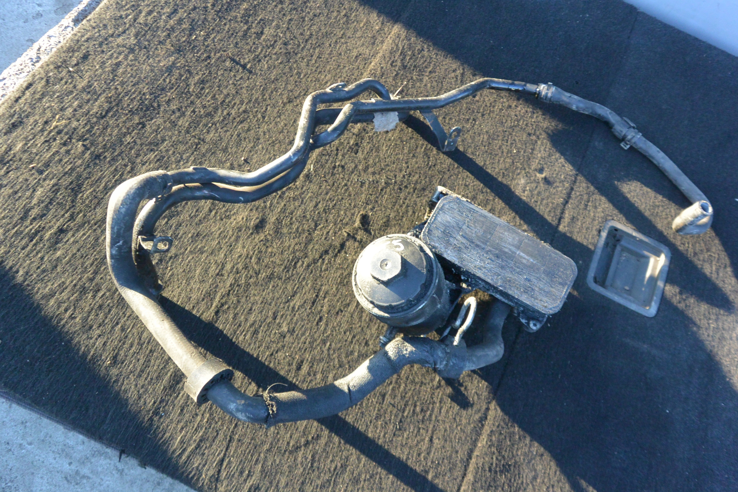ÖLFILTERGEHÄUSE SCHLÄUCHE 2.5 TDI VW T5 KPL