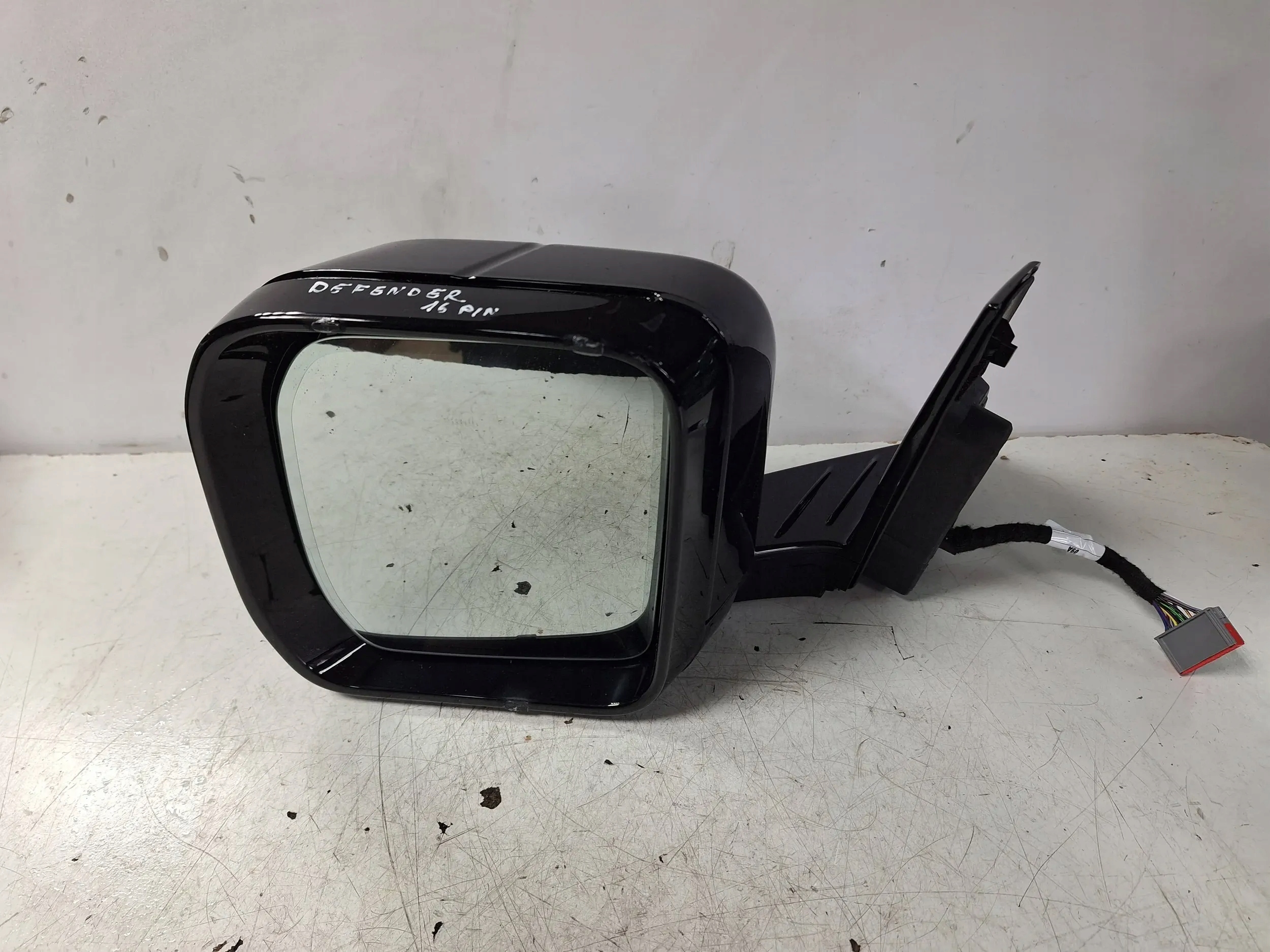 mirror left Land Rover Defender II L633 19- 16PIN