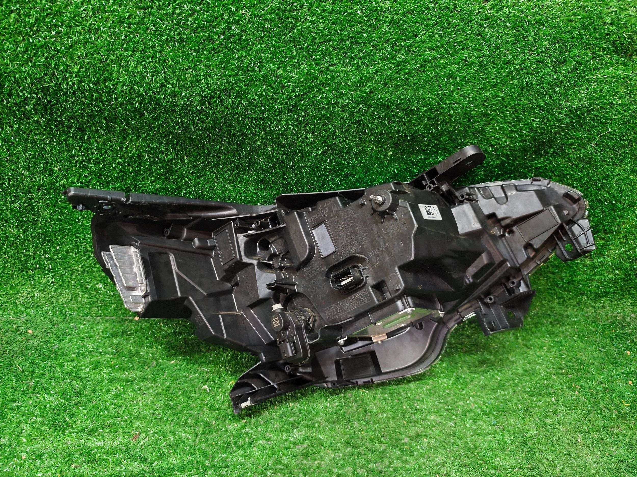 REFLEKTOR left front RENAULT CLIO V 19- FULL LED NR.1532
