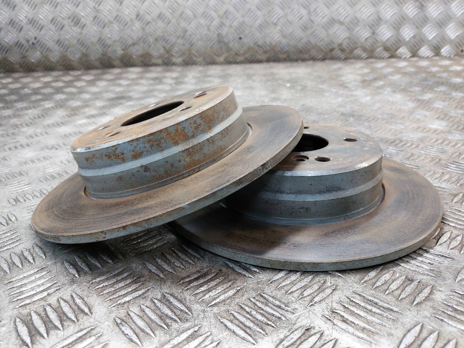 discs brake rear part MERCEDES W210 277MM as new GRUBE nice