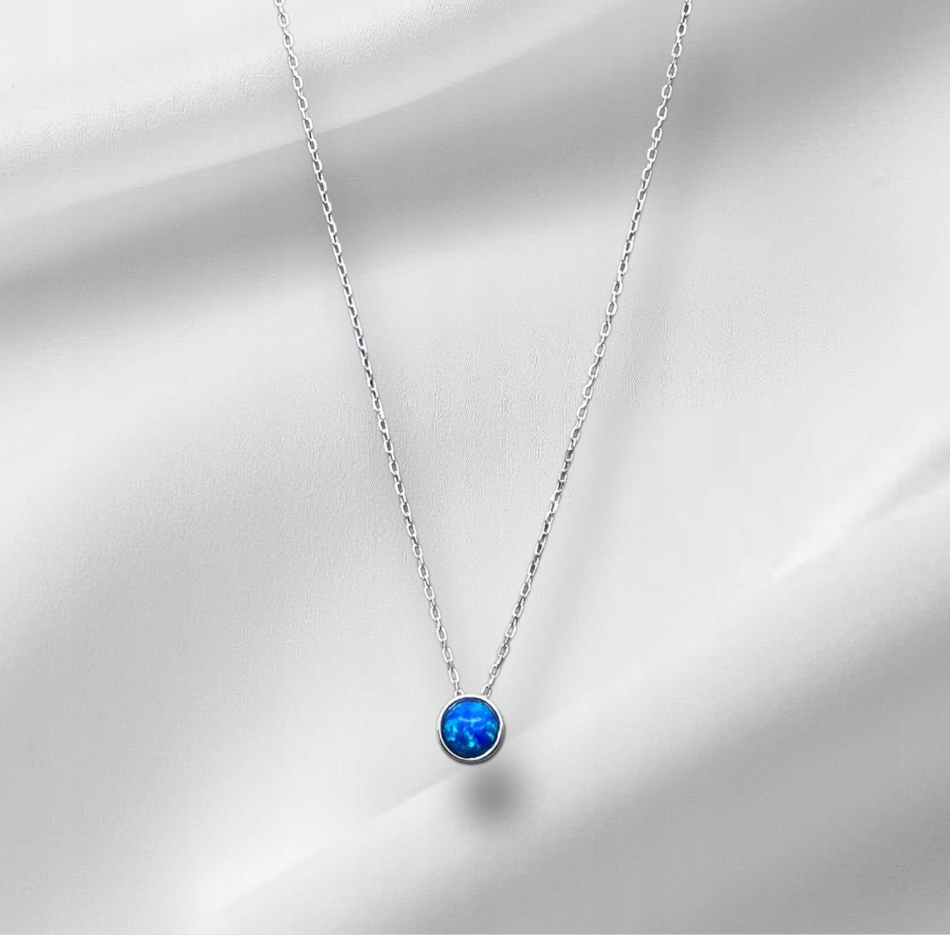 Stříbrný Náhrdelník Ag 925 S Modrým Opálem, Rhodiovaný, Jako Dárek Pro Ženy