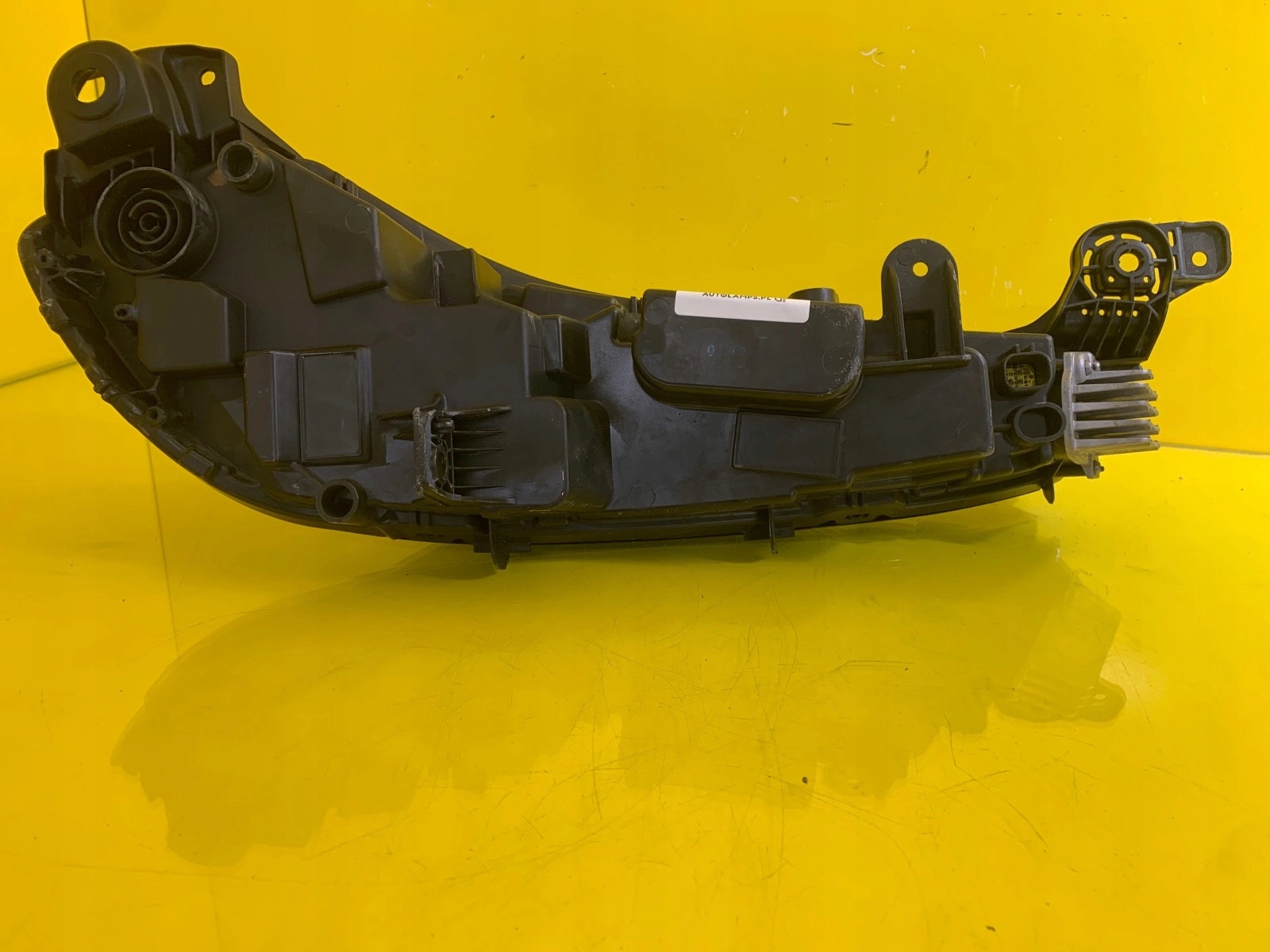 LYNK&CO 01 DRL FEUX PHARE DROIT AVANT 8893628771