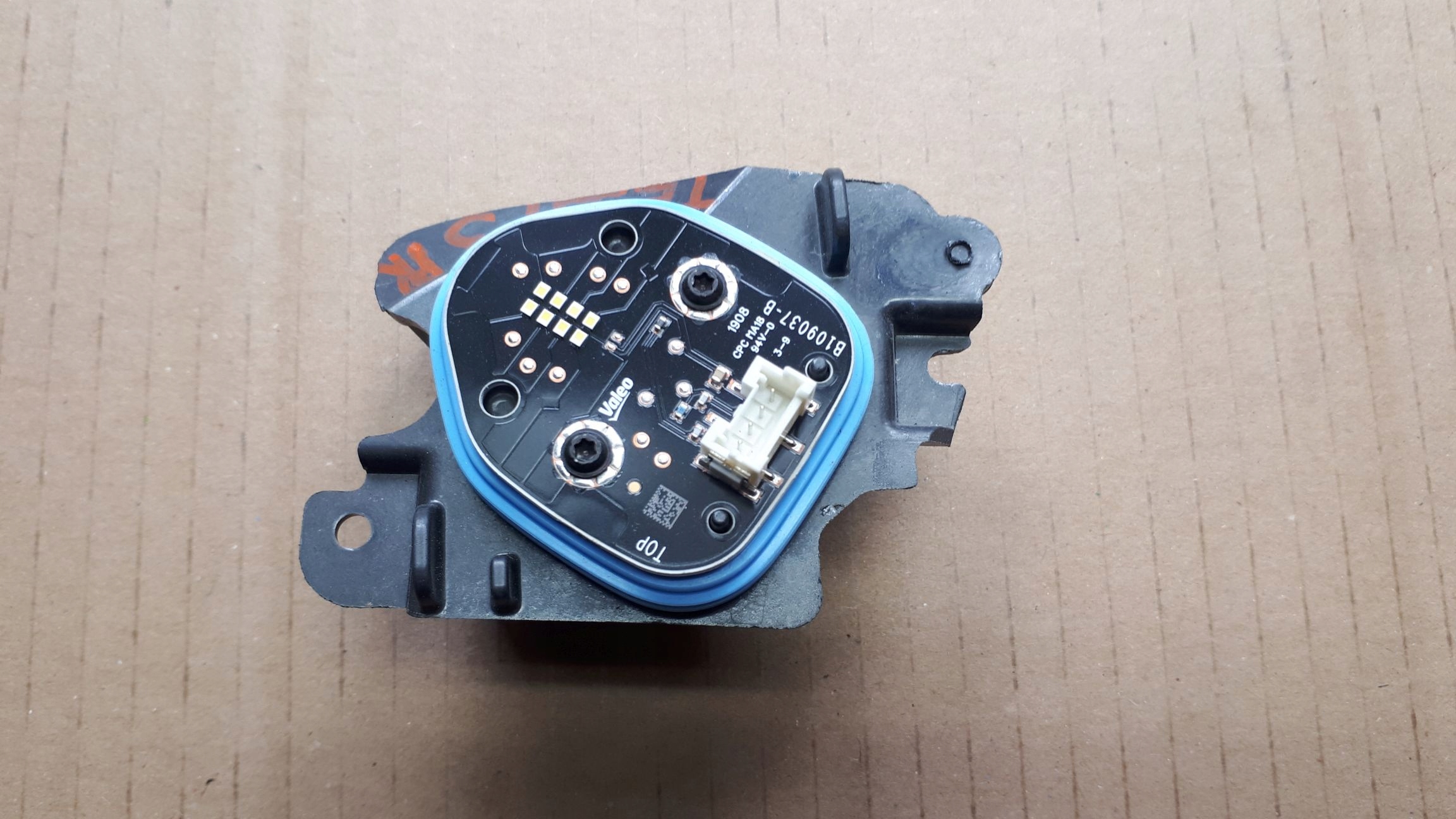 MODULE LED DROITE TESLA 3 B109037-B