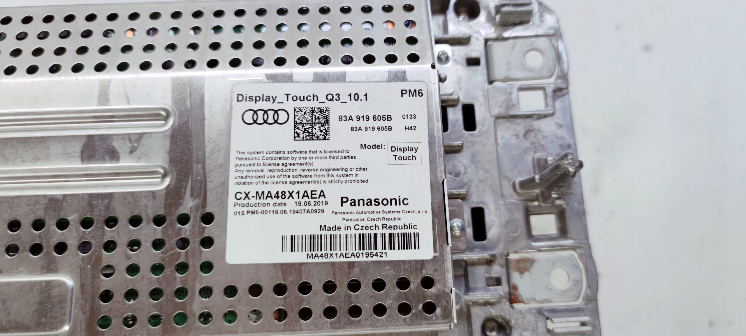 дисплей Audi Q3 83A919605B