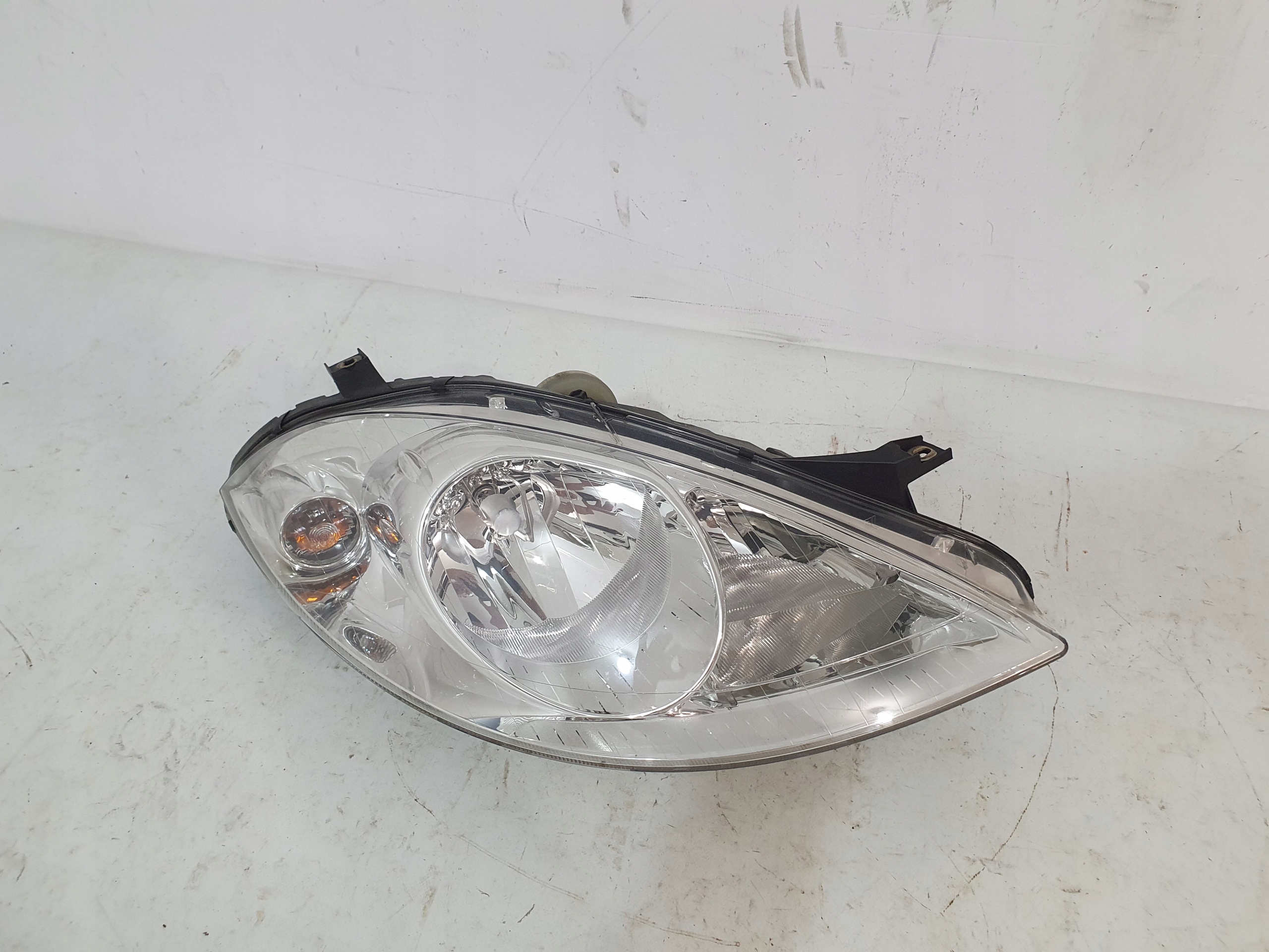 light right front front MERCEDES A-KLASA 169 A1698200261
