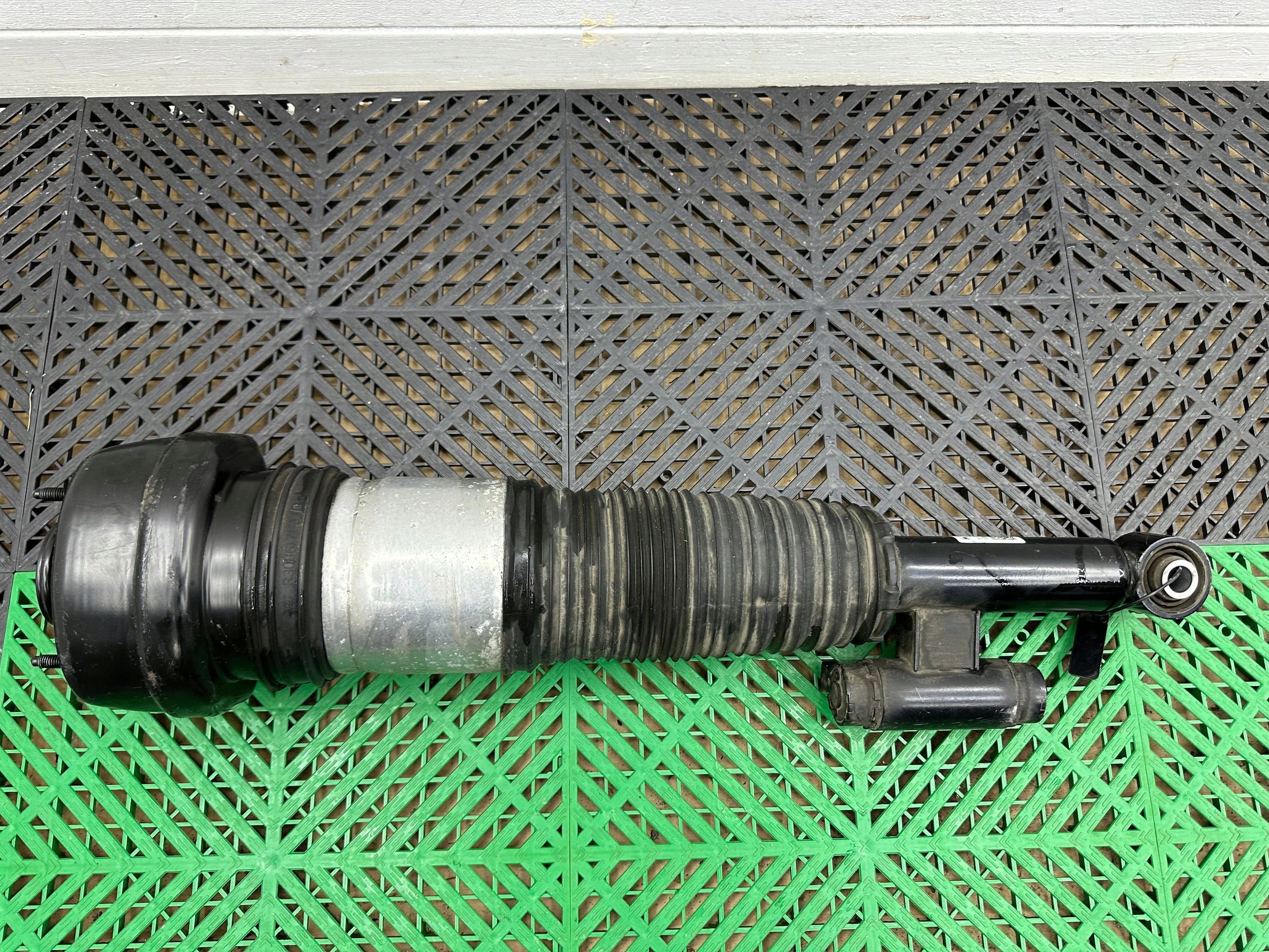 shock absorber rear BMW 7 G11 G12 75791595301